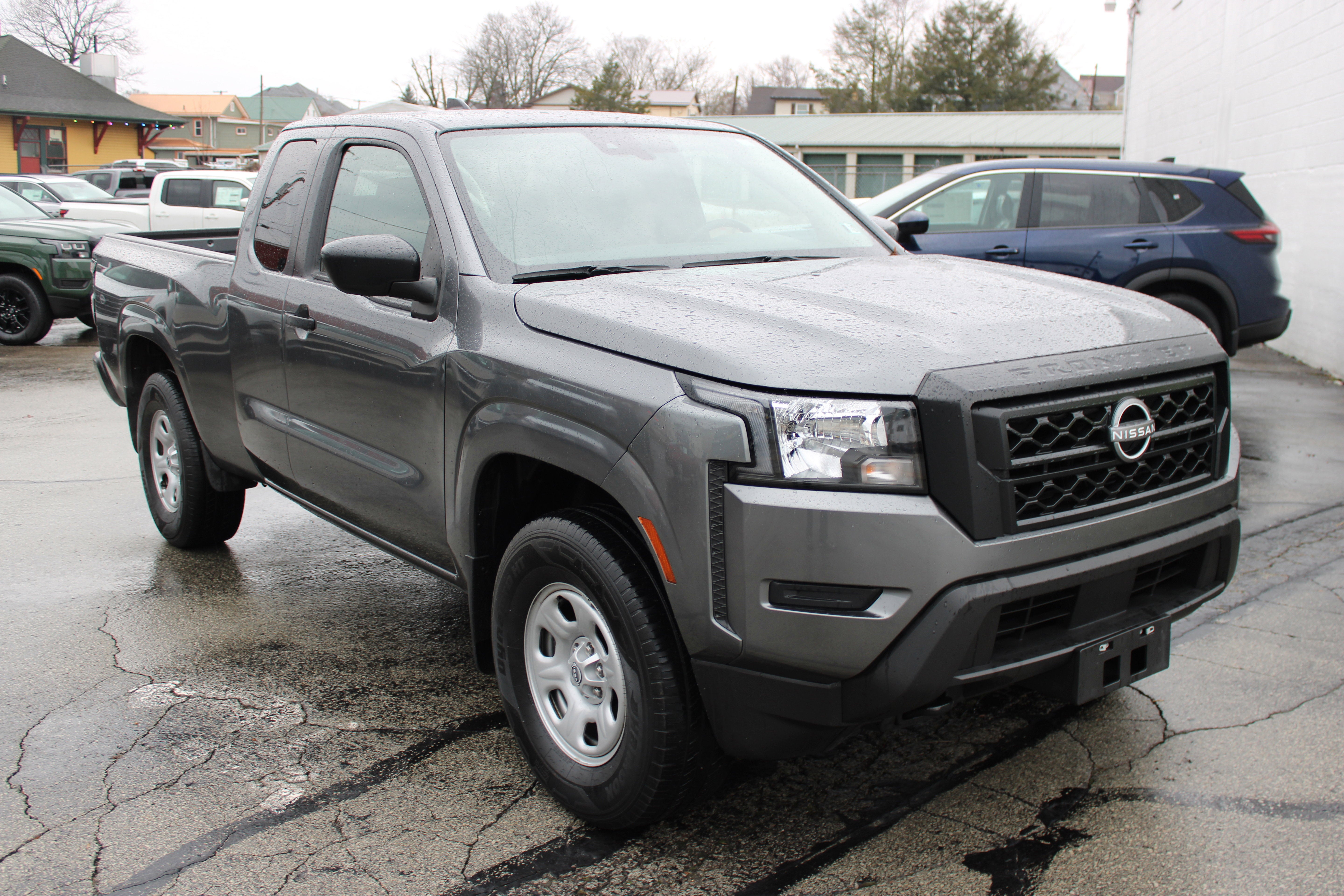 2023 Nissan Frontier S
