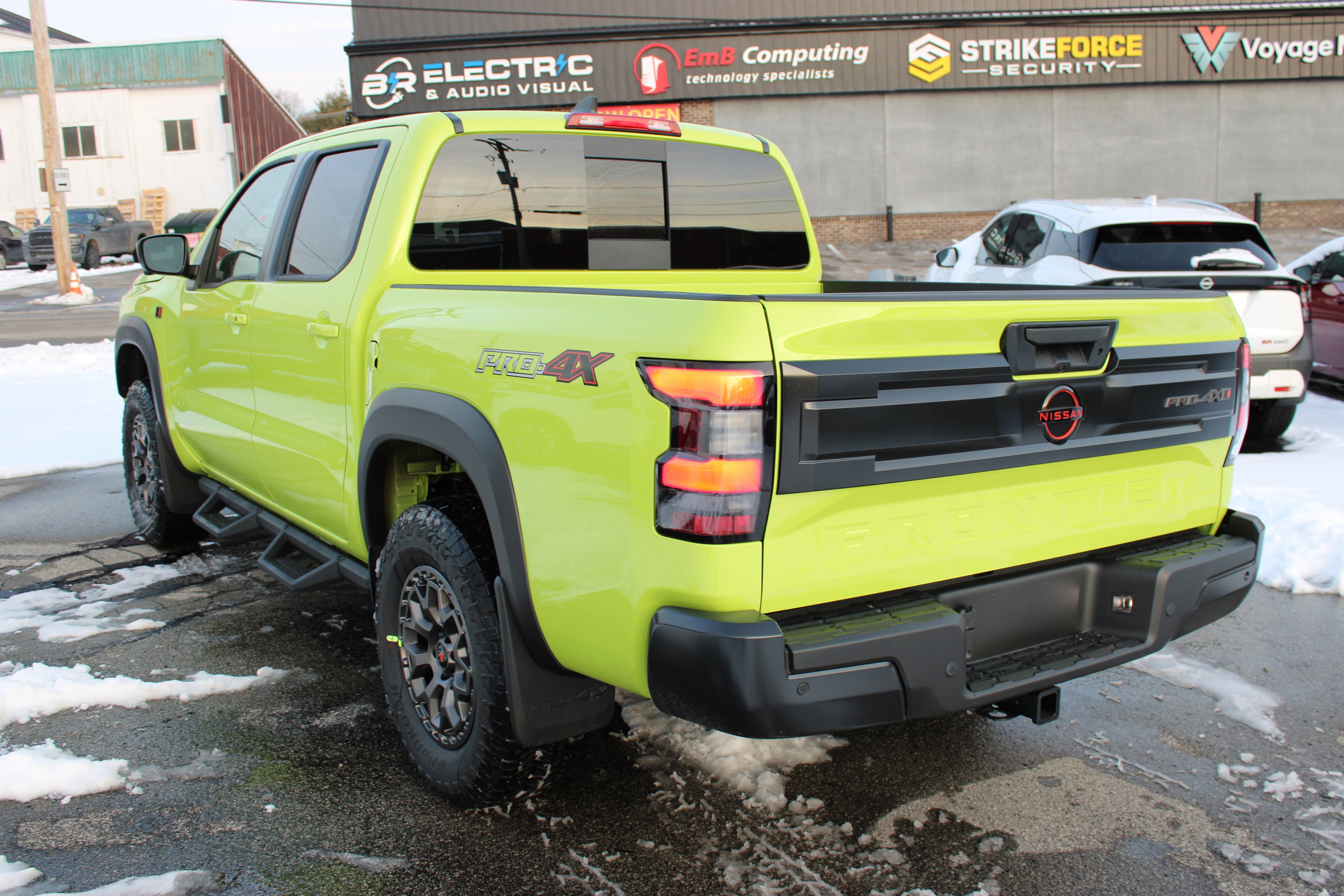 2026 Nissan Frontier PRO-4X w/R Package