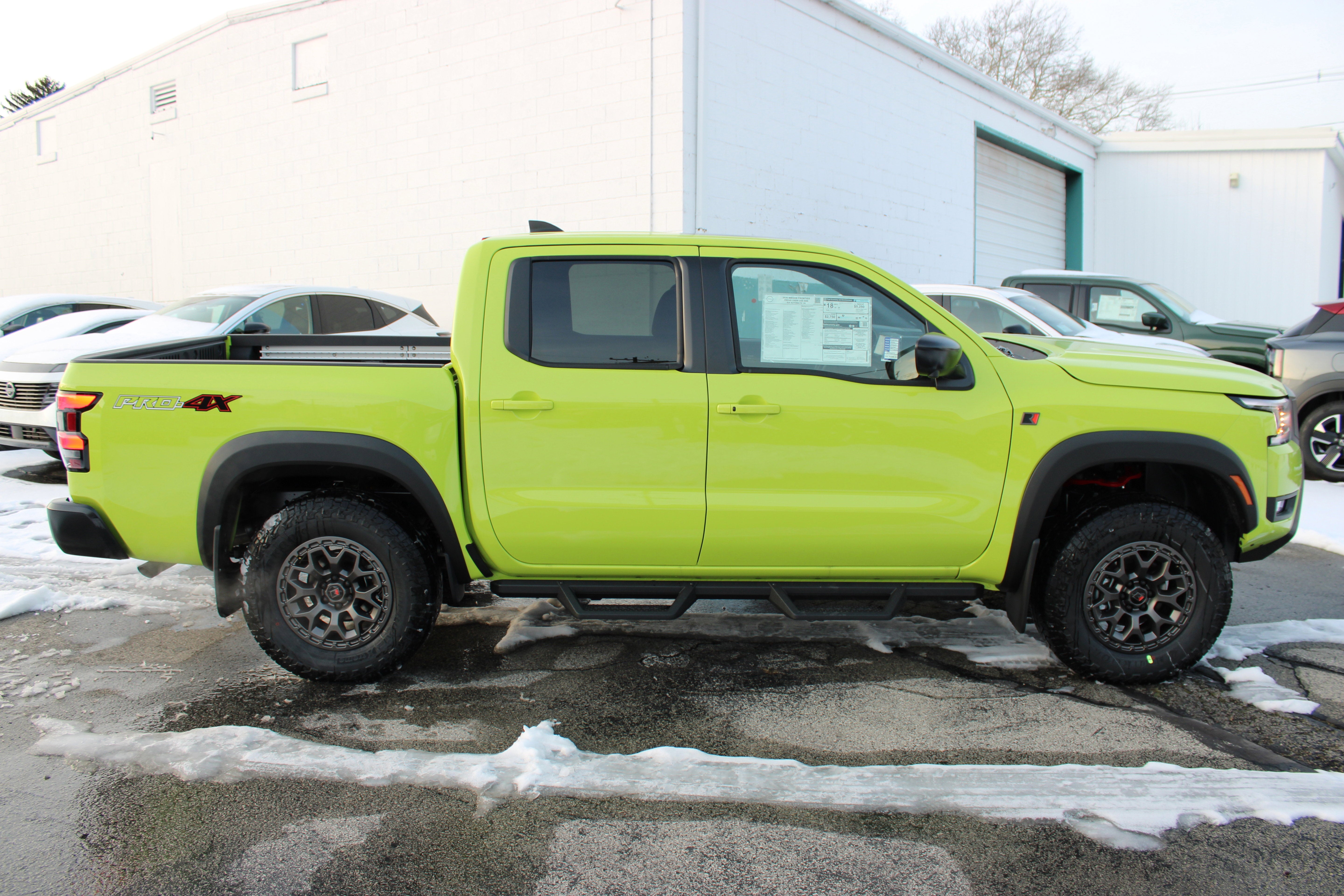 2026 Nissan Frontier PRO-4X w/R Package