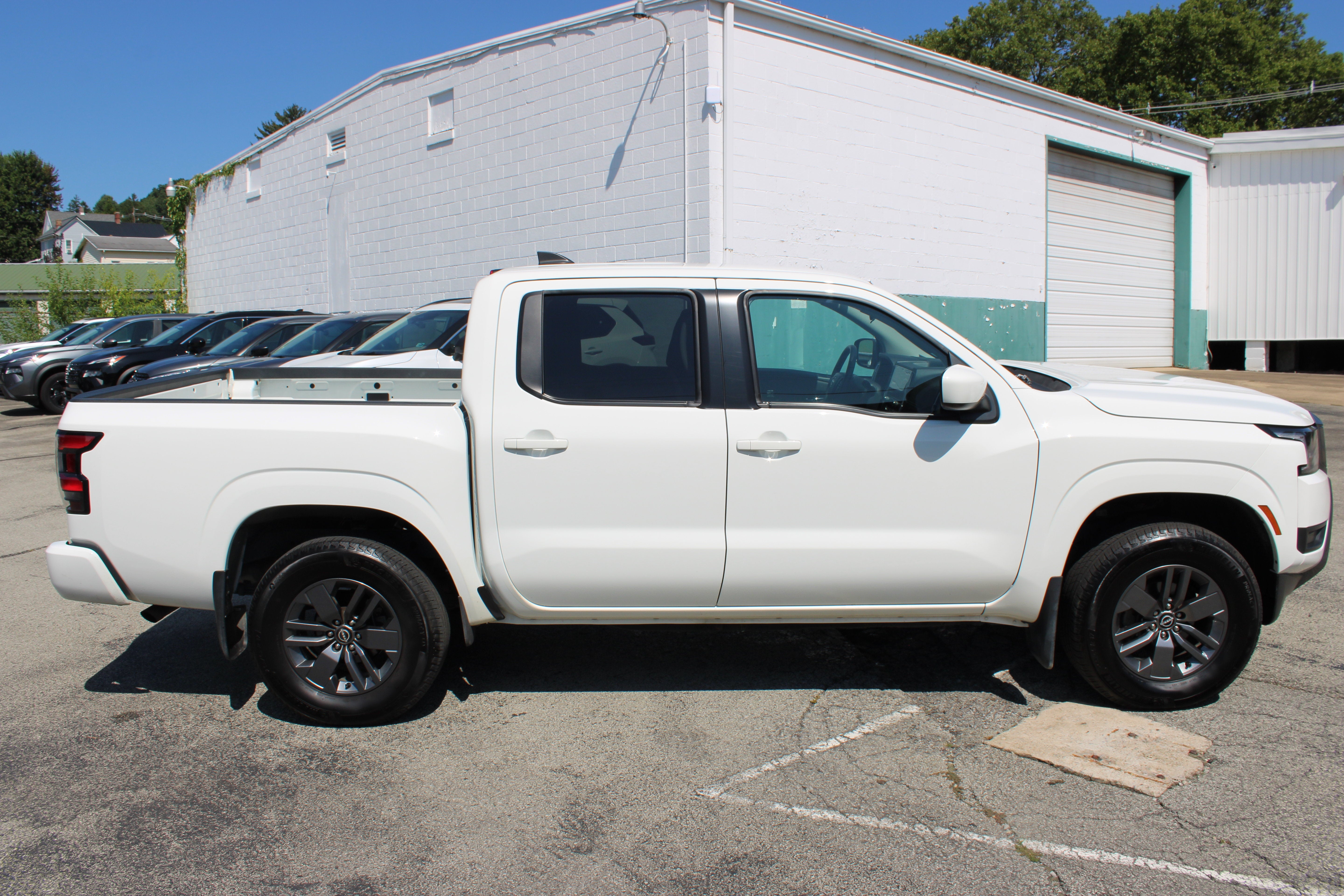2025 Nissan Frontier SV