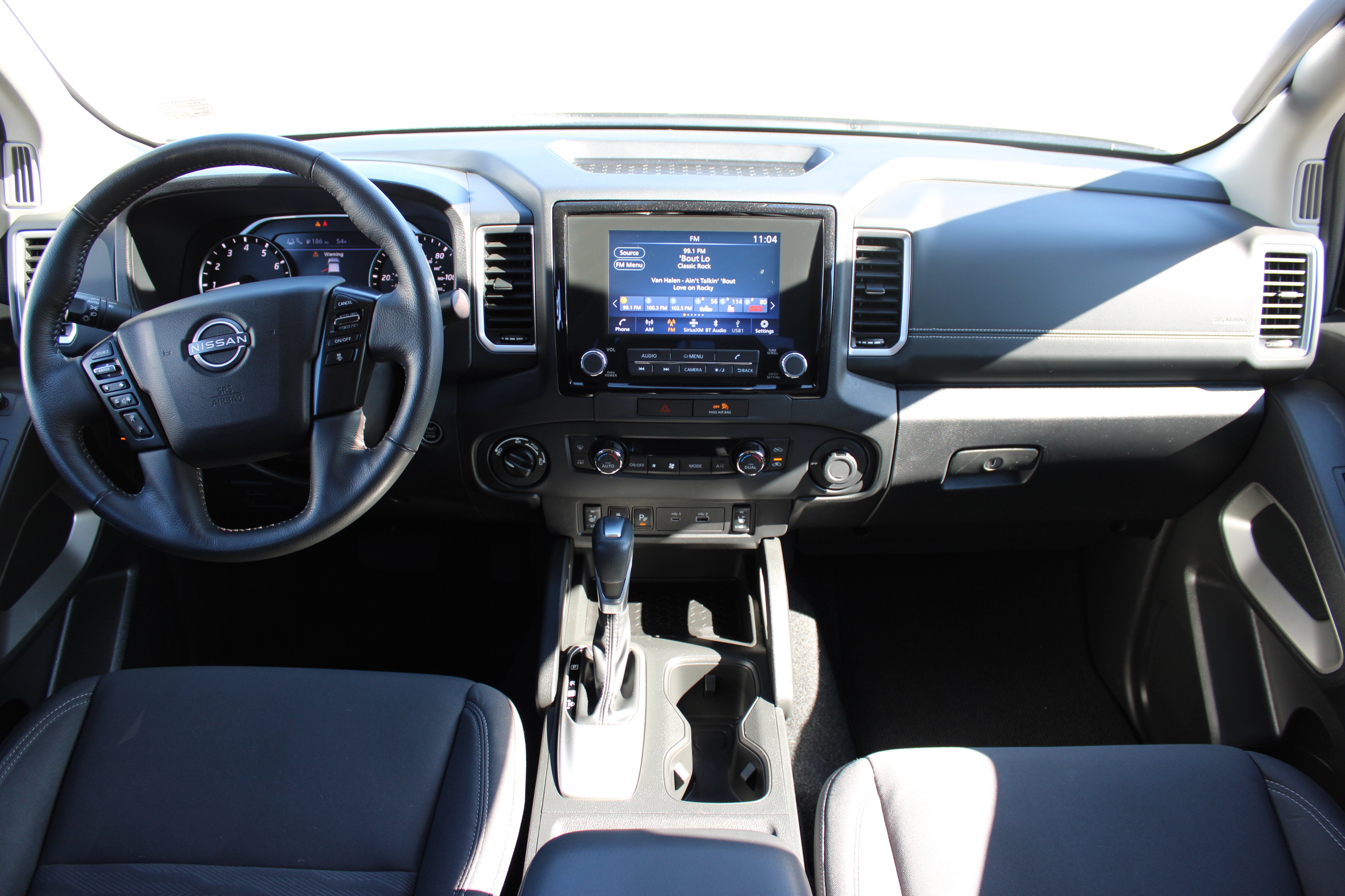 2023 Nissan Frontier SV