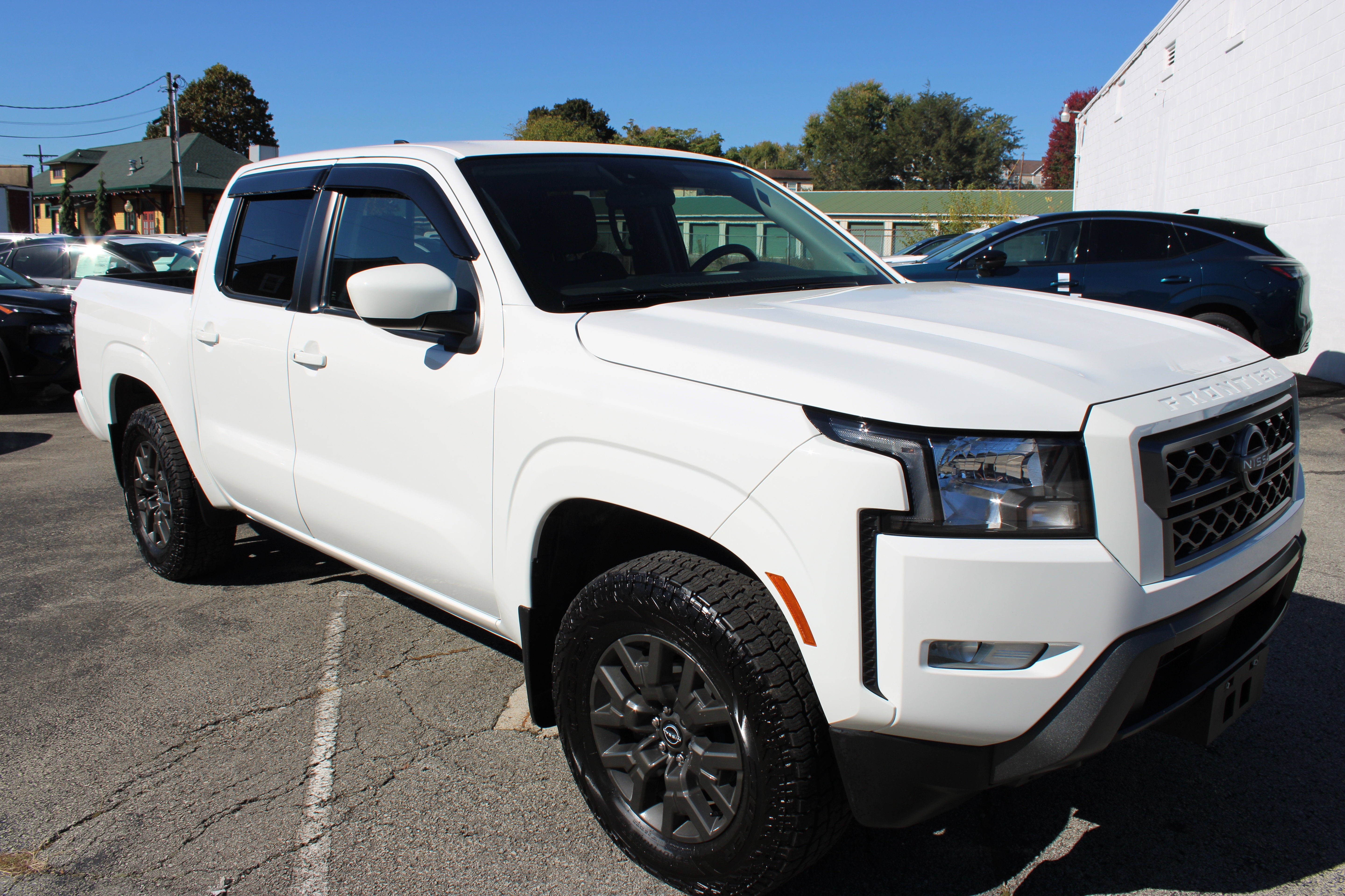 2023 Nissan Frontier SV