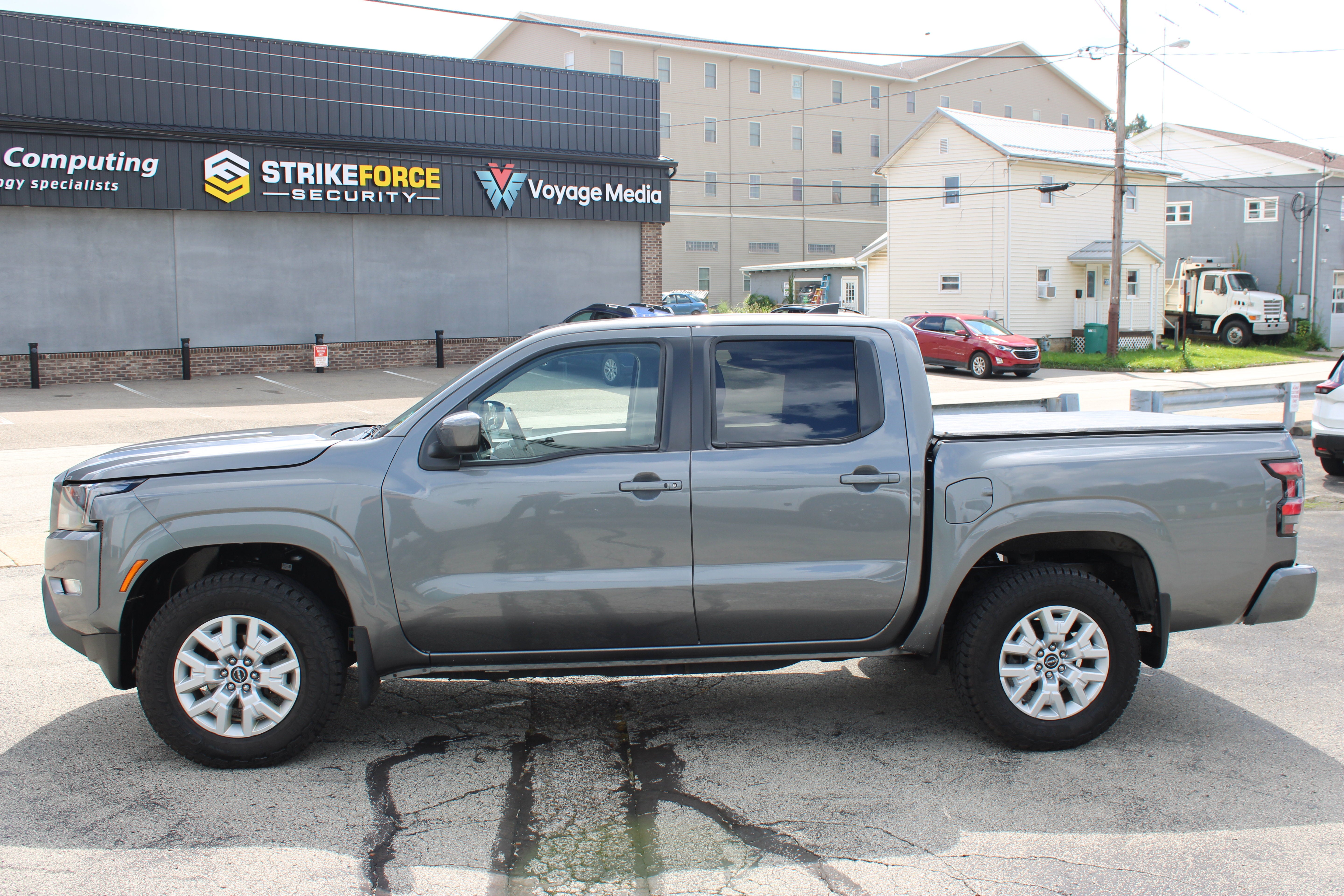 2023 Nissan Frontier SV