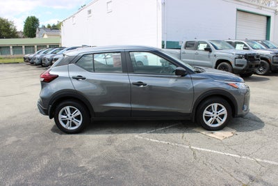 2024 Nissan Kicks S