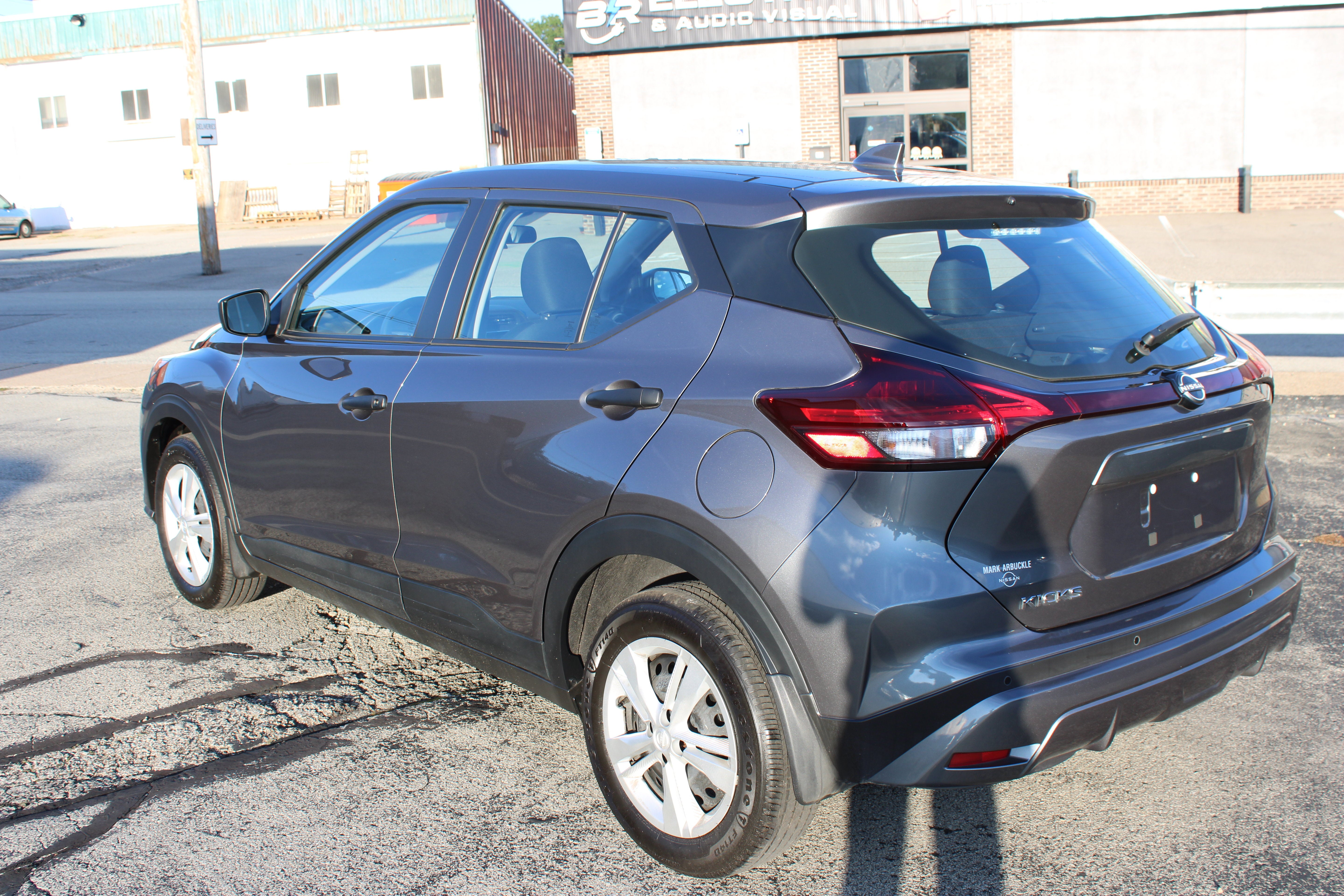 2025 Nissan Kicks Play S