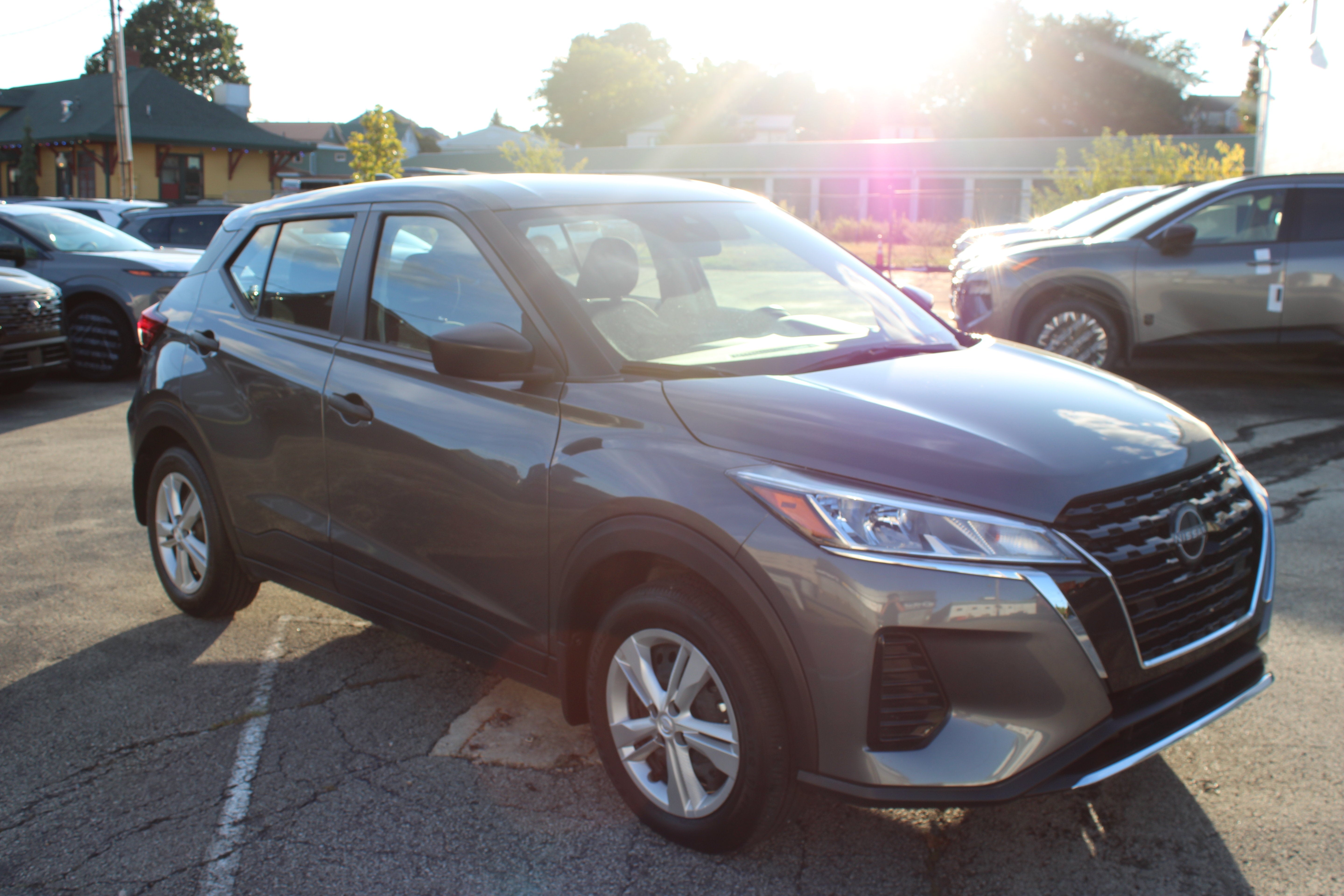 2025 Nissan Kicks Play S