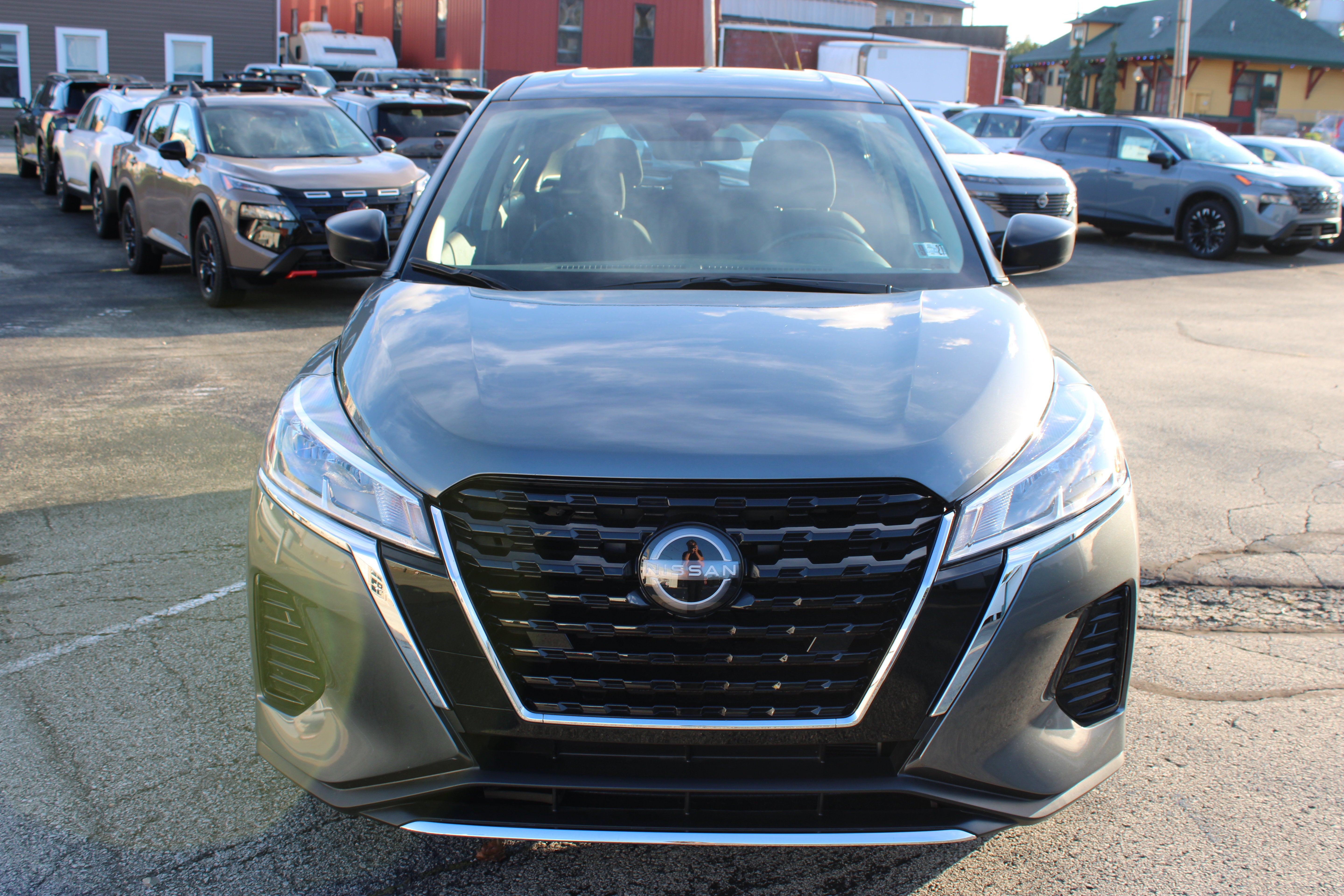 2025 Nissan Kicks Play S