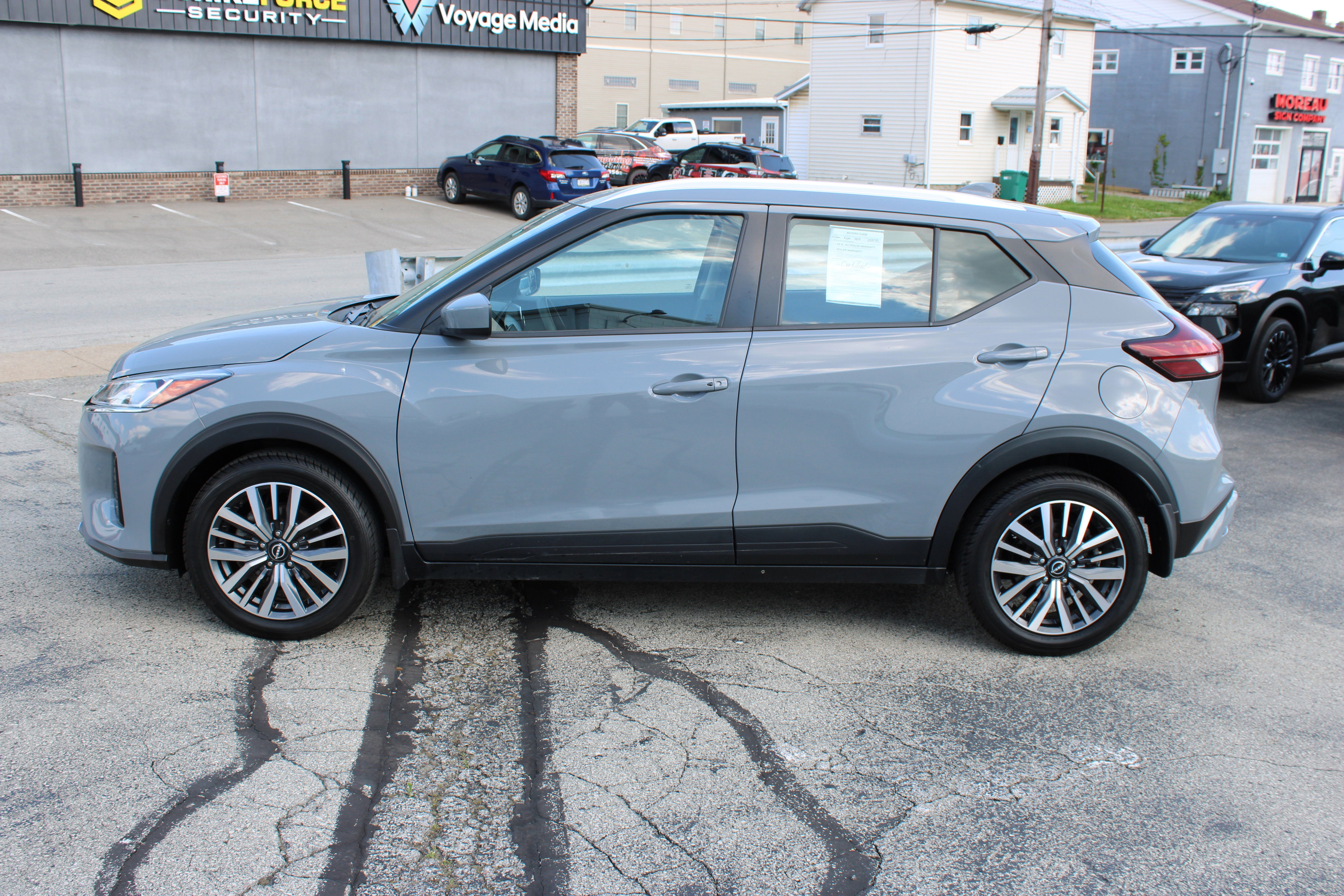 2023 Nissan Kicks SV