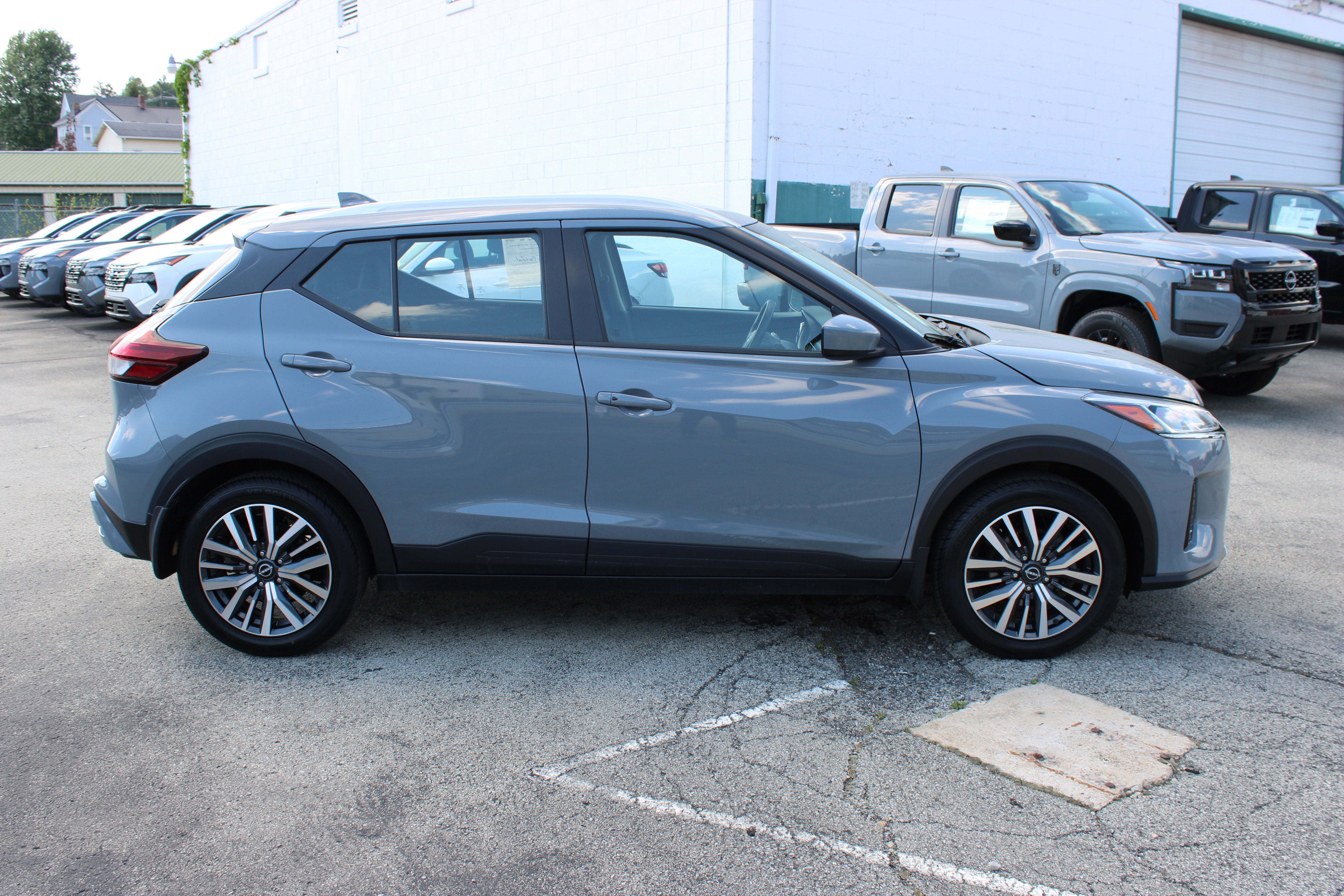 2023 Nissan Kicks SV