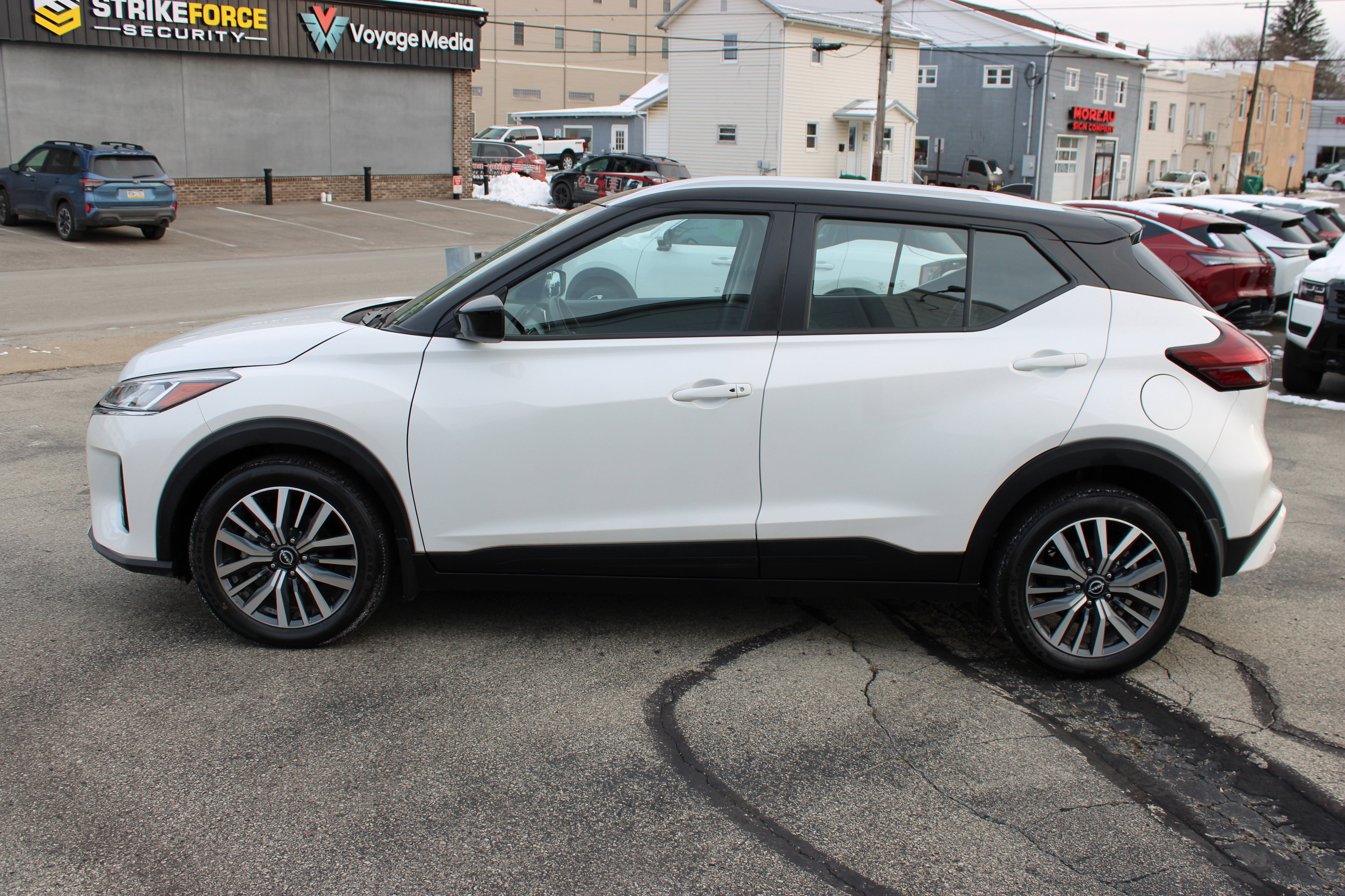 2024 Nissan Kicks SV