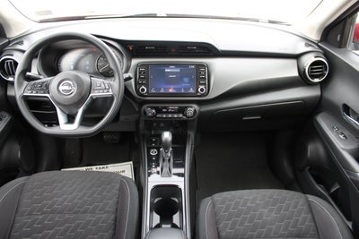2022 Nissan Kicks SV