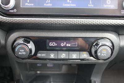 2022 Nissan Kicks SV