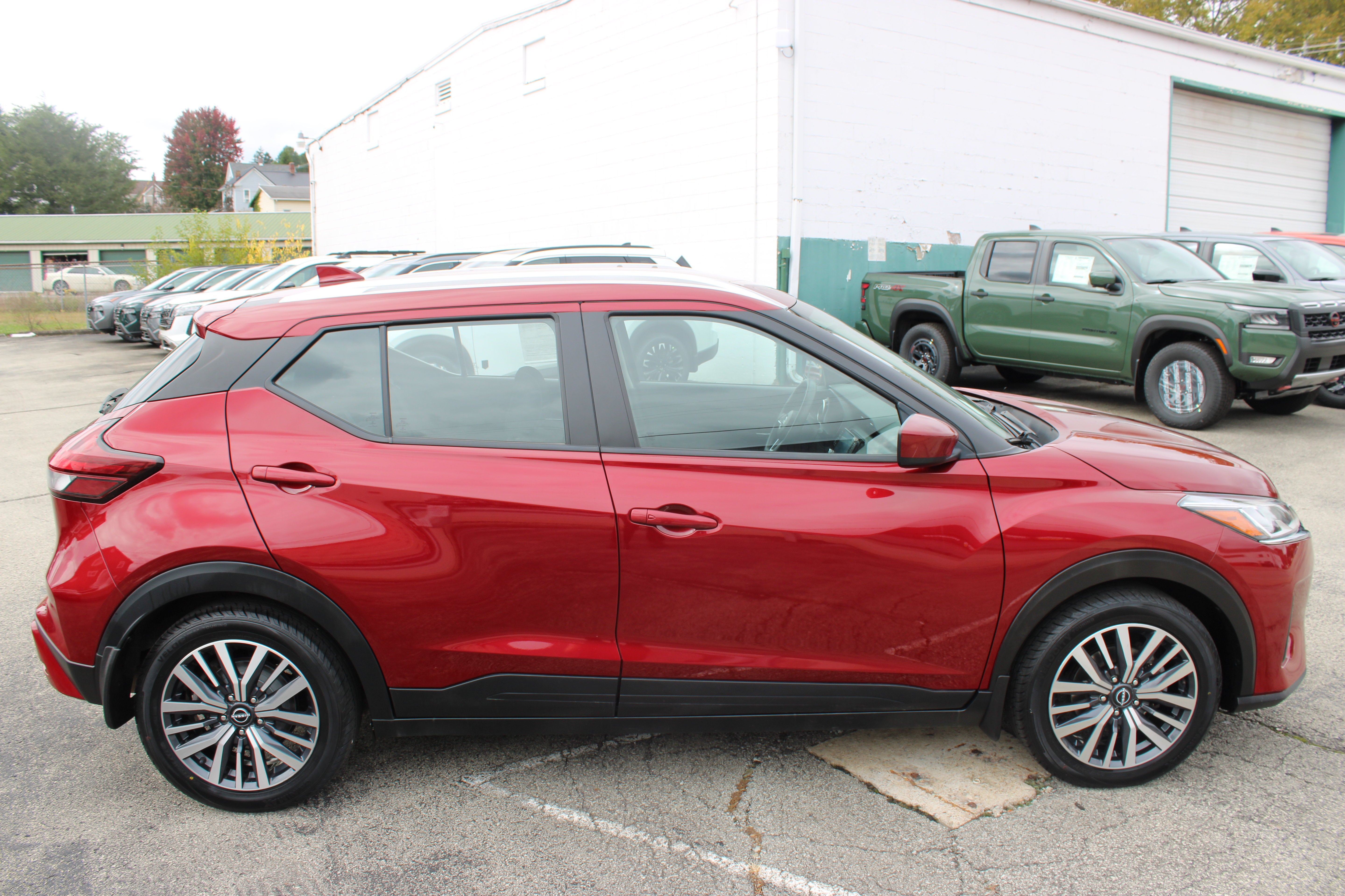 2022 Nissan Kicks SV