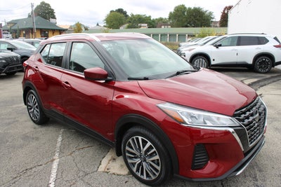 2022 Nissan Kicks SV