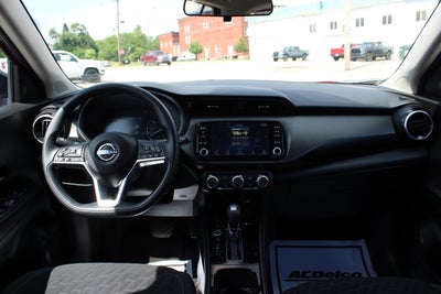 2023 Nissan Kicks SV