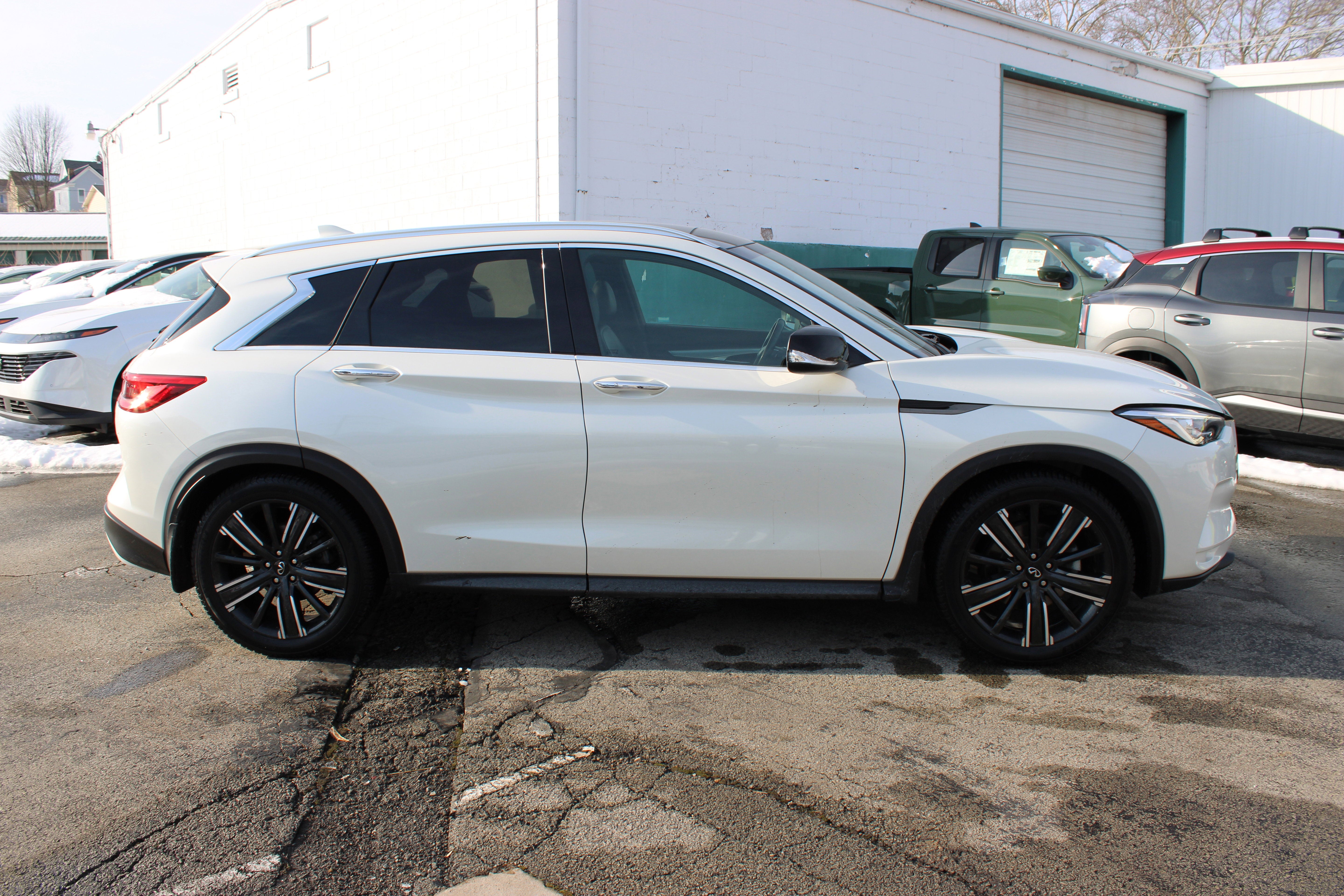 2021 INFINITI QX50 LUXE