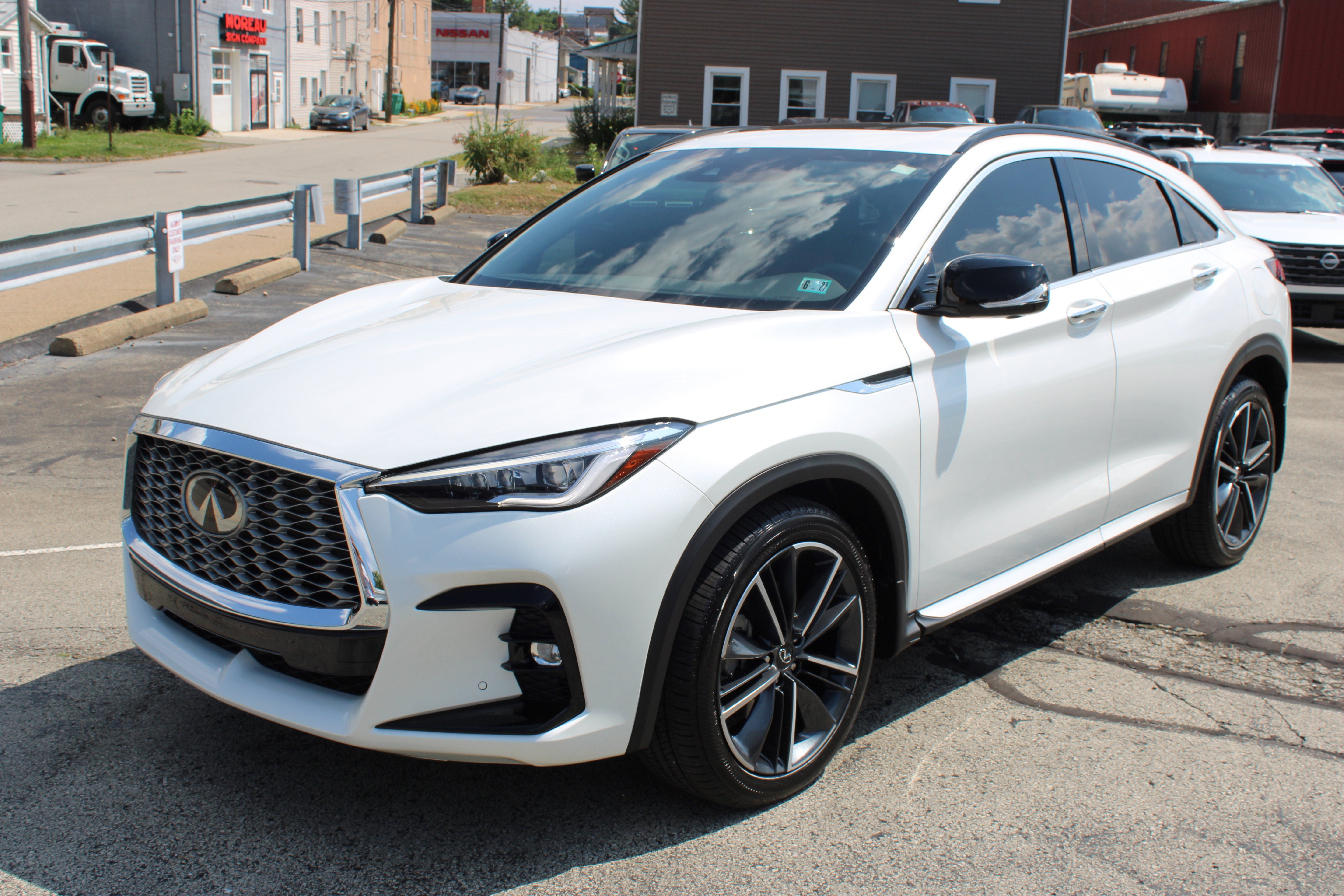 2023 INFINITI QX55 SENSORY