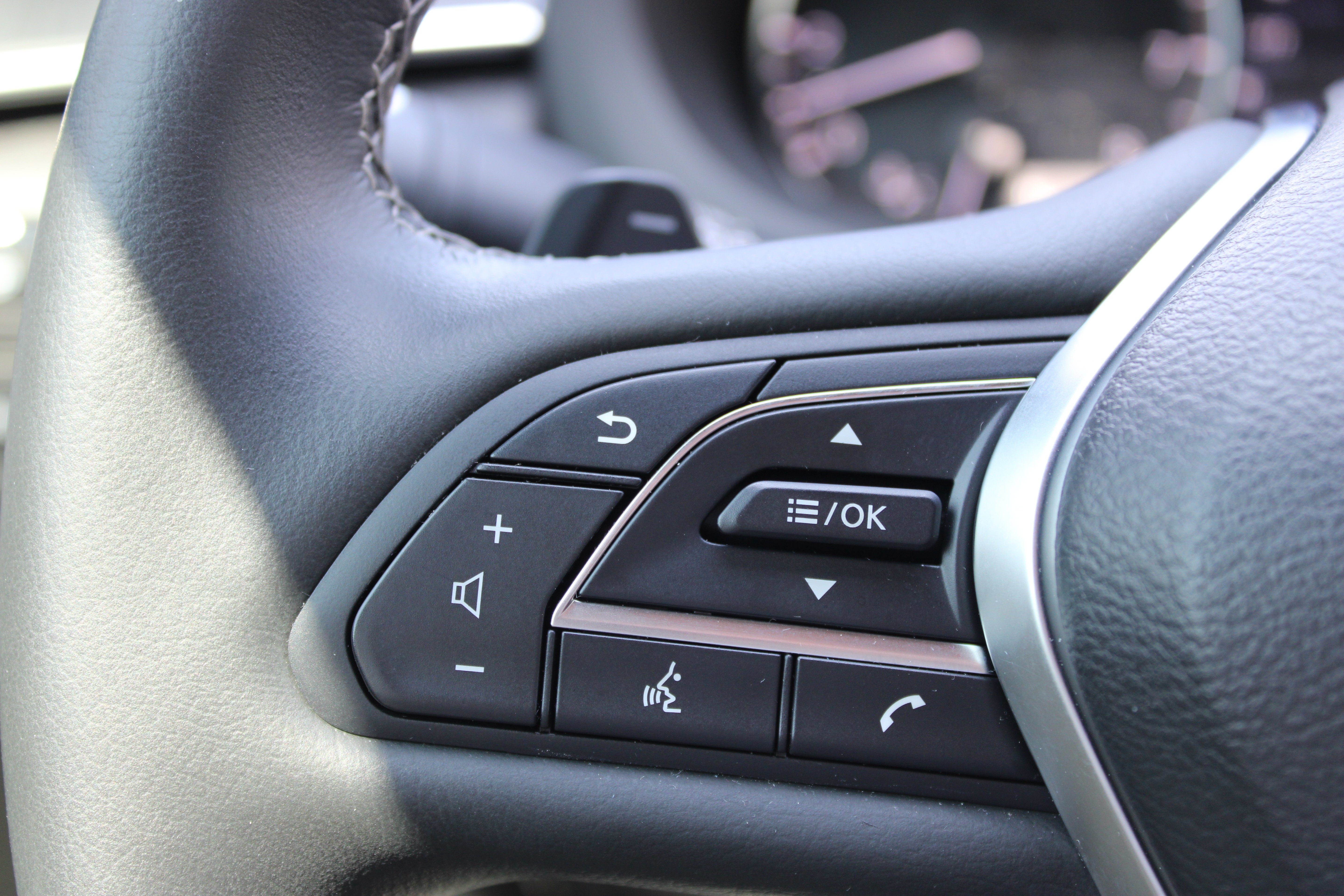 2023 INFINITI QX55 SENSORY