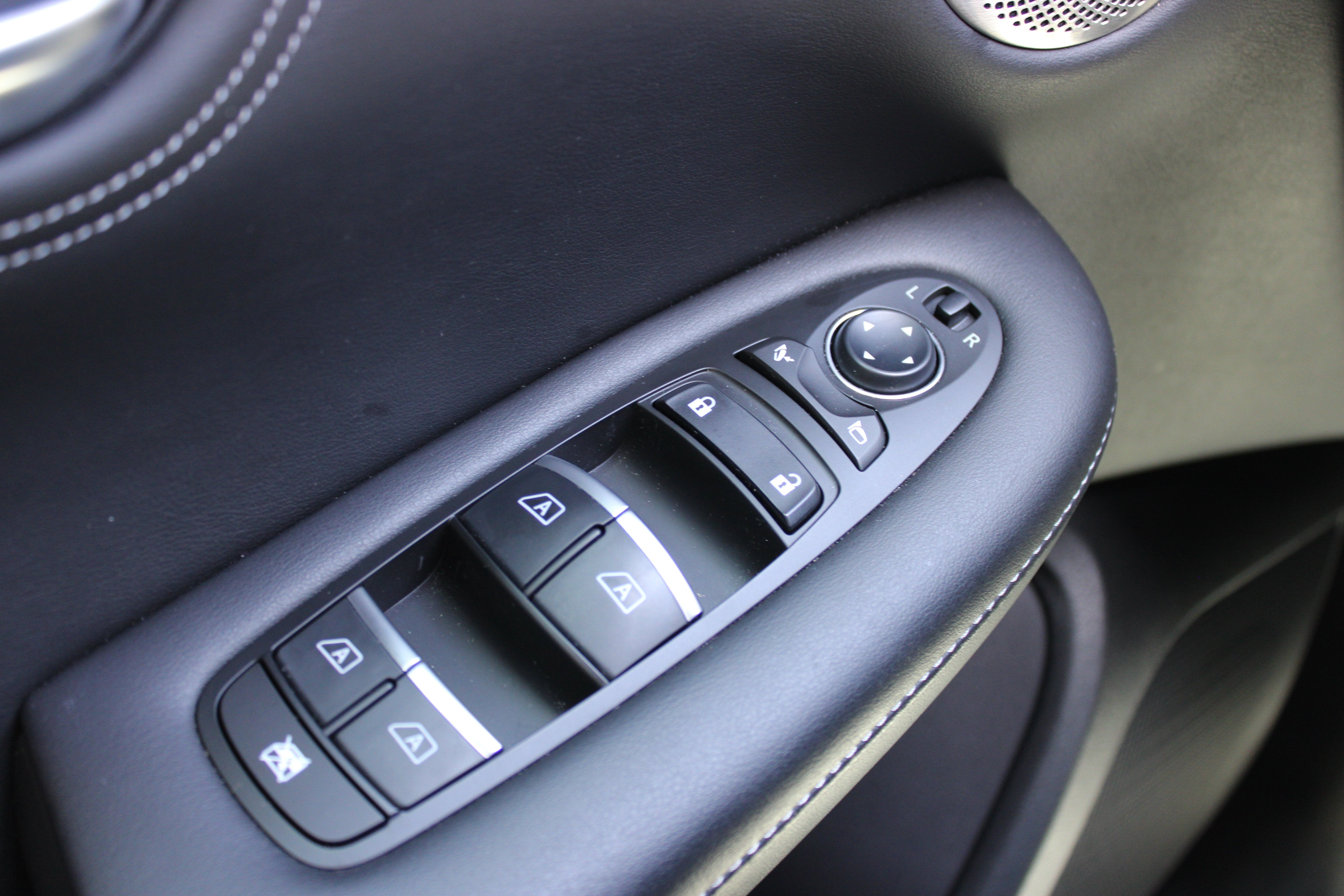 2023 INFINITI QX55 SENSORY