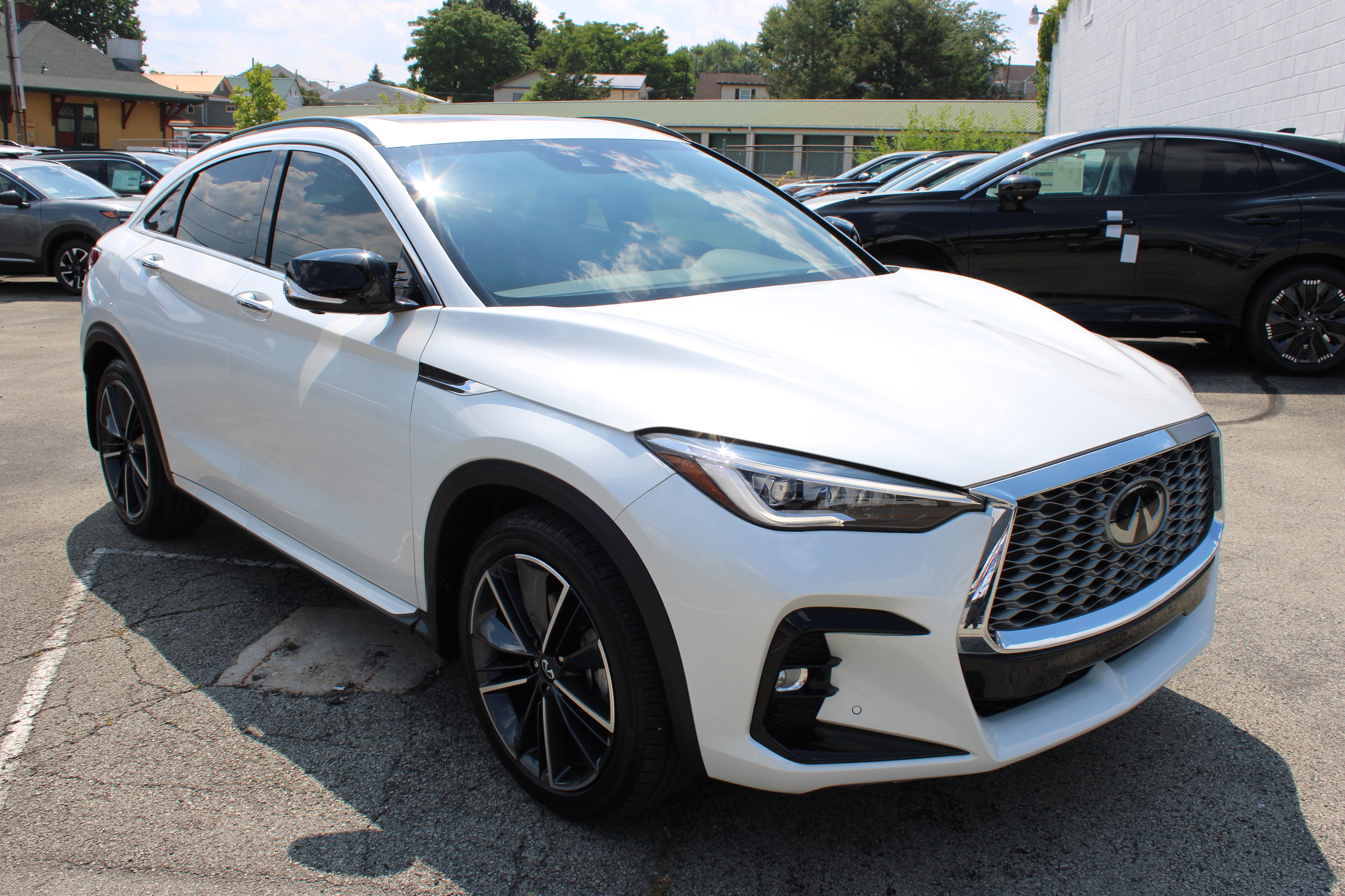2023 INFINITI QX55 SENSORY