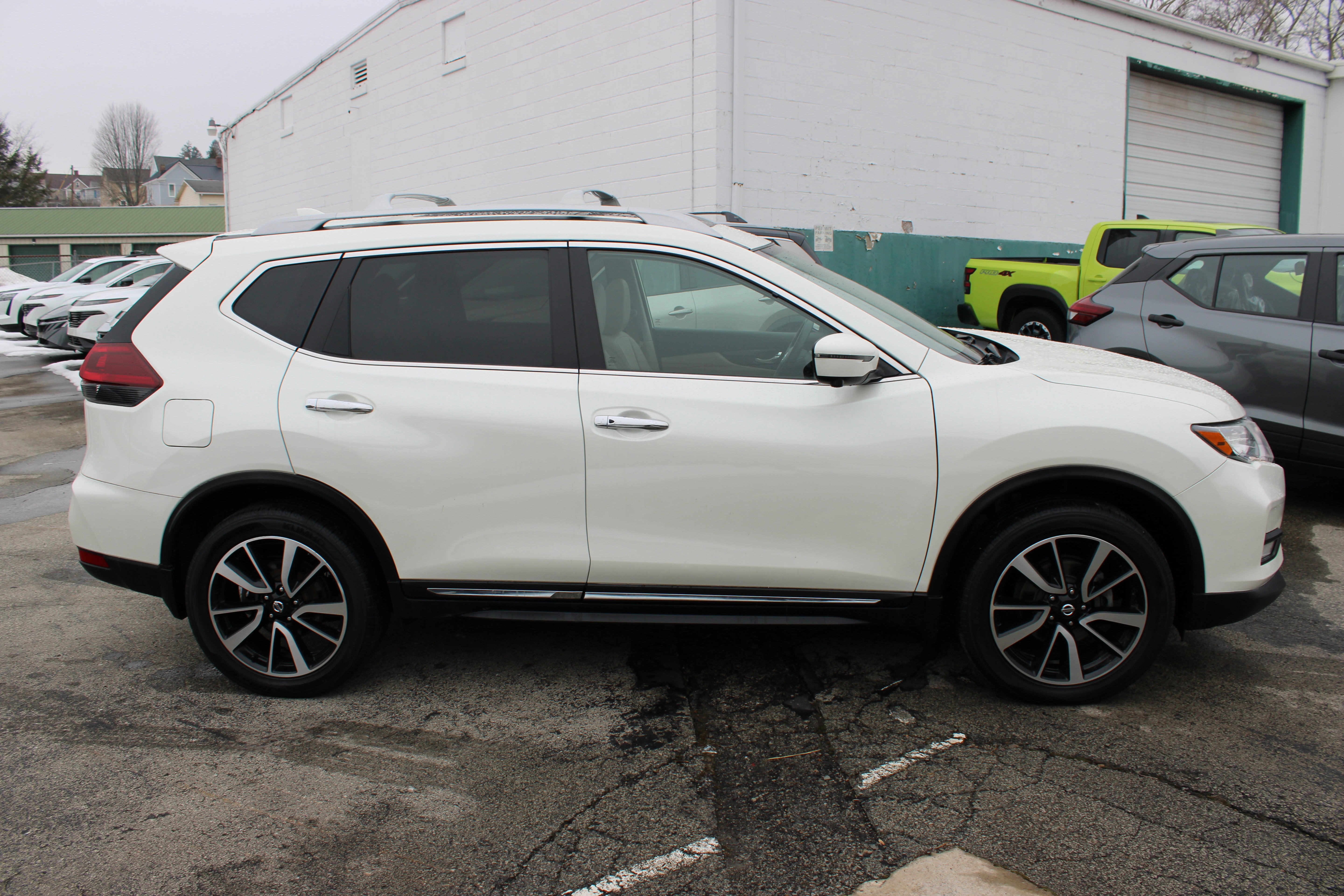 2020 Nissan Rogue SL