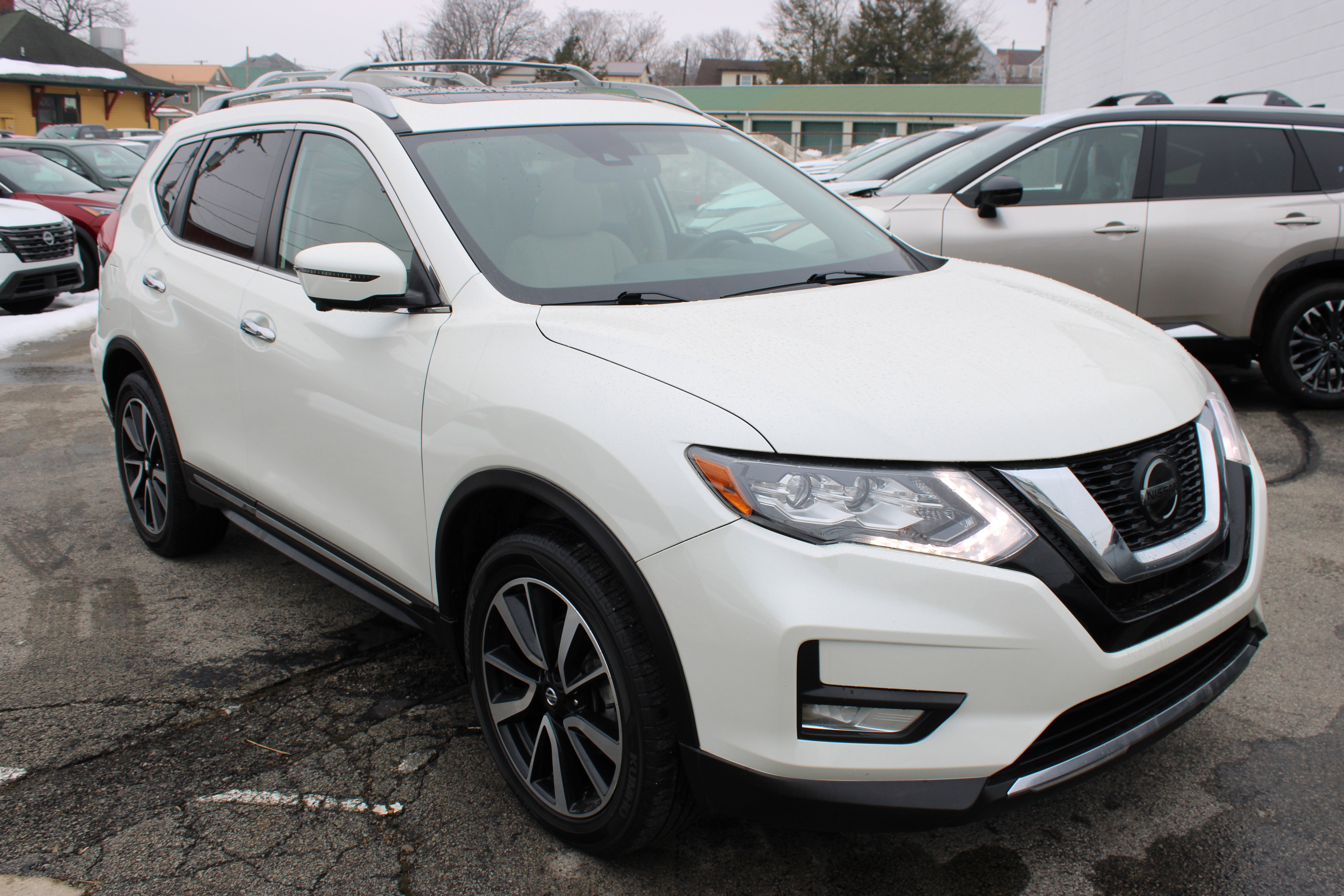 2020 Nissan Rogue SL