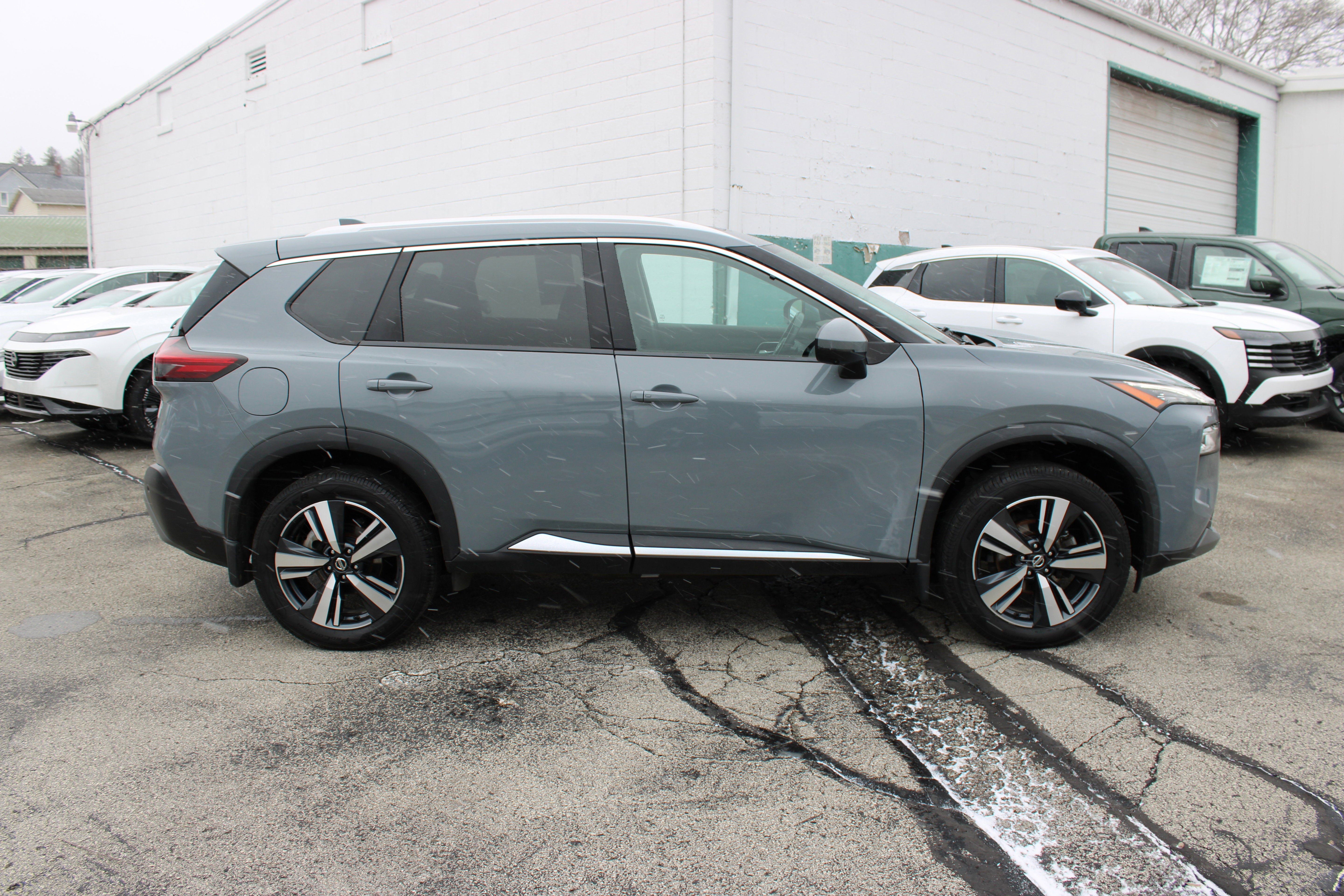 2021 Nissan Rogue SL