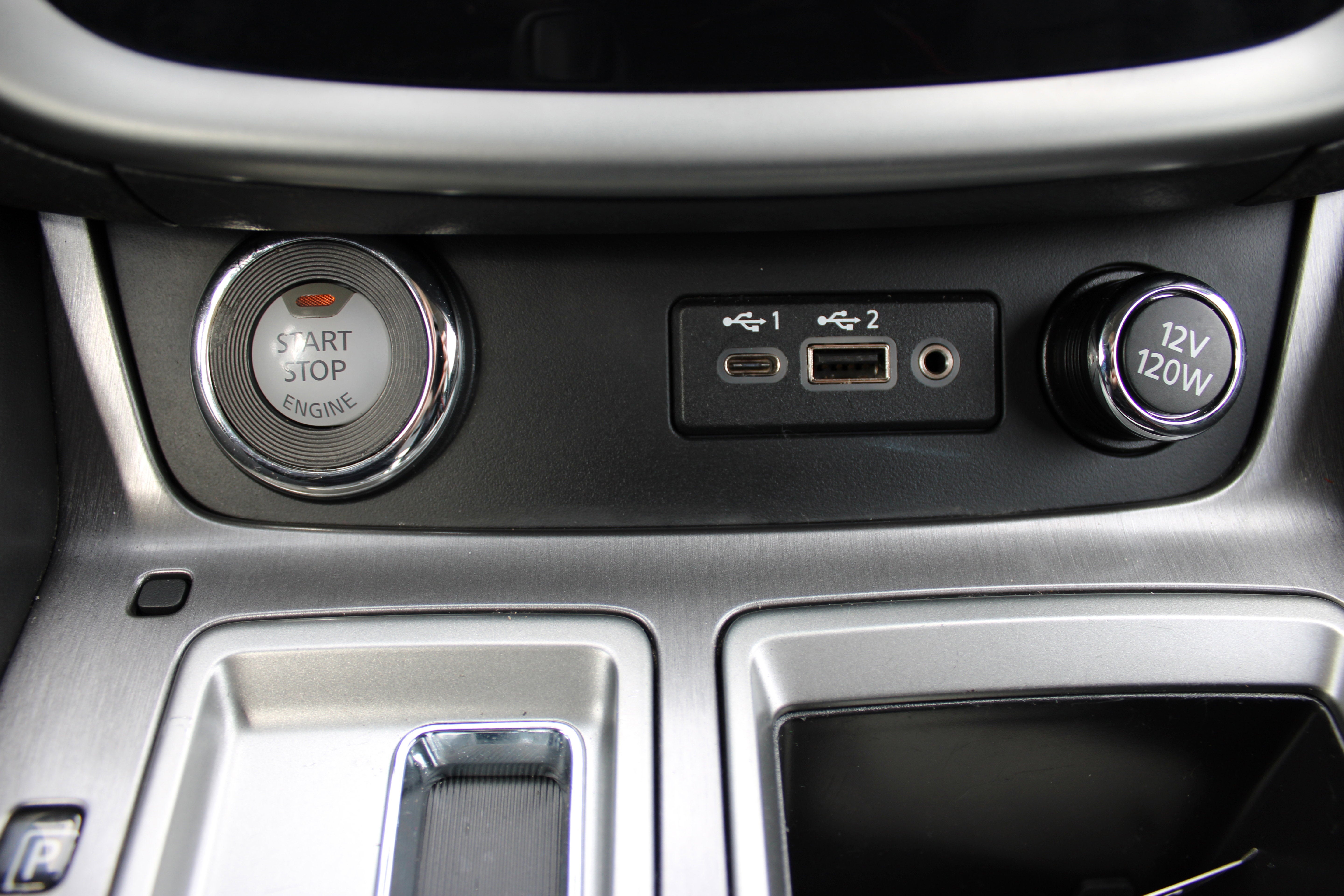 2022 Nissan Murano SV