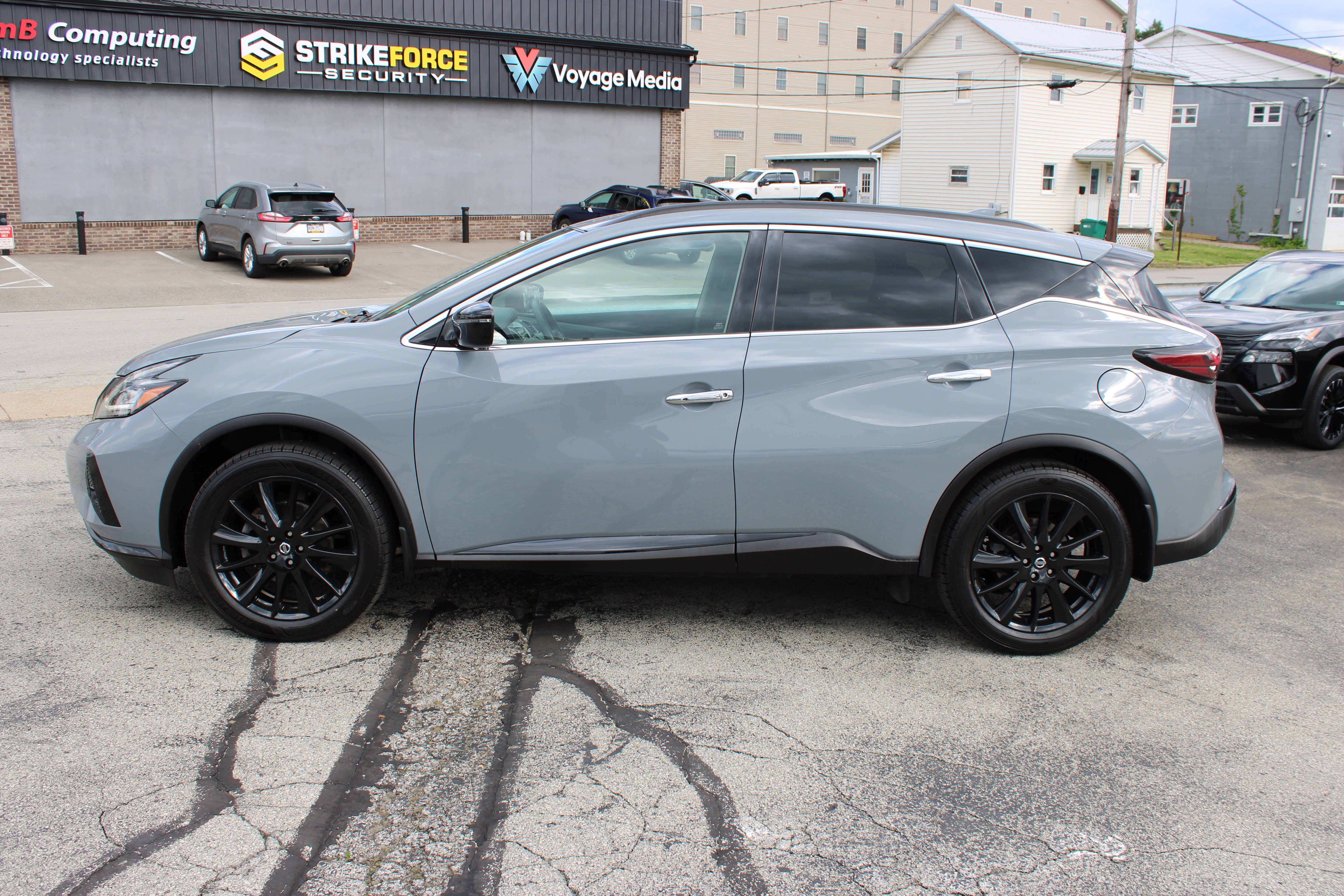 2022 Nissan Murano SV