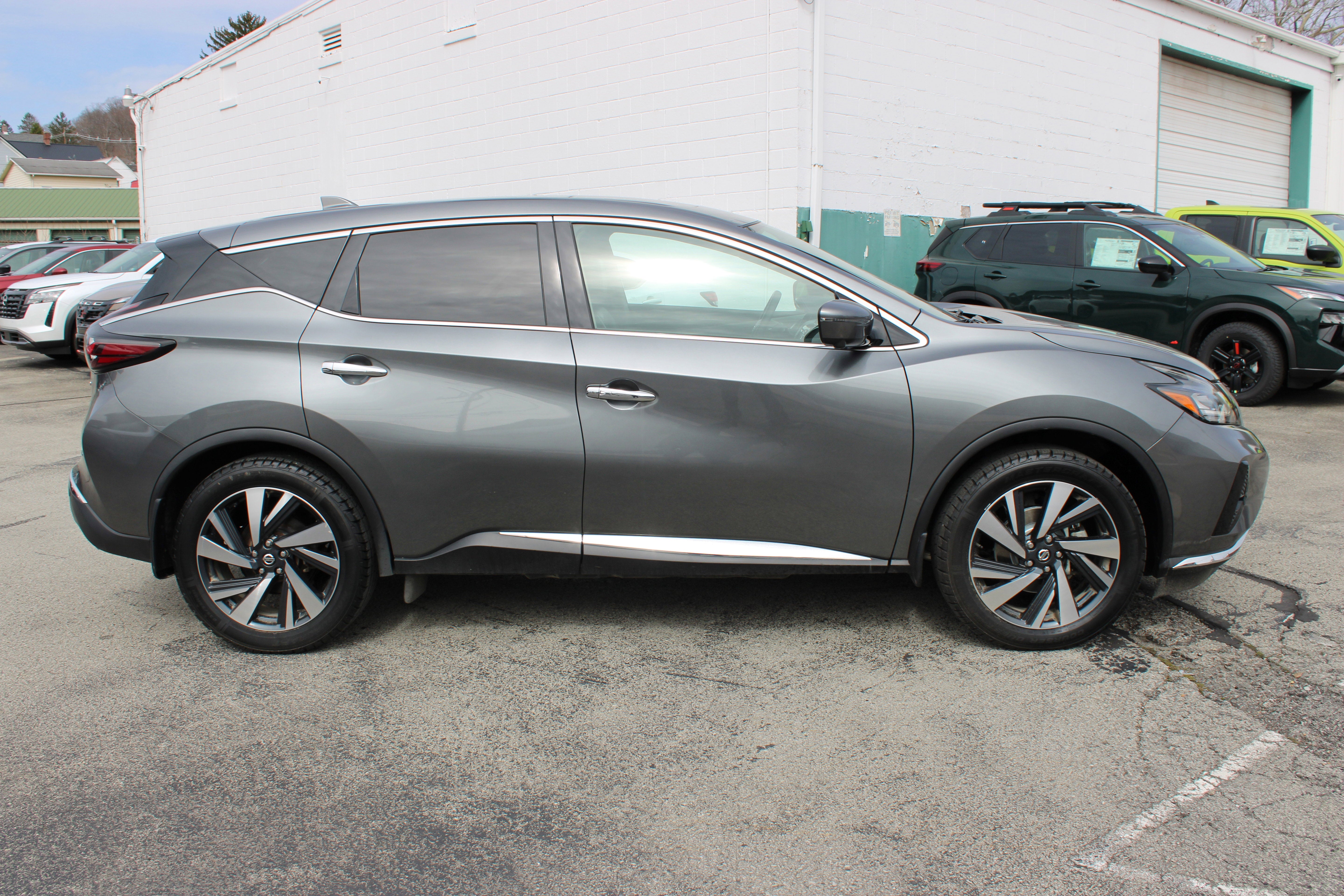 2022 Nissan Murano SL