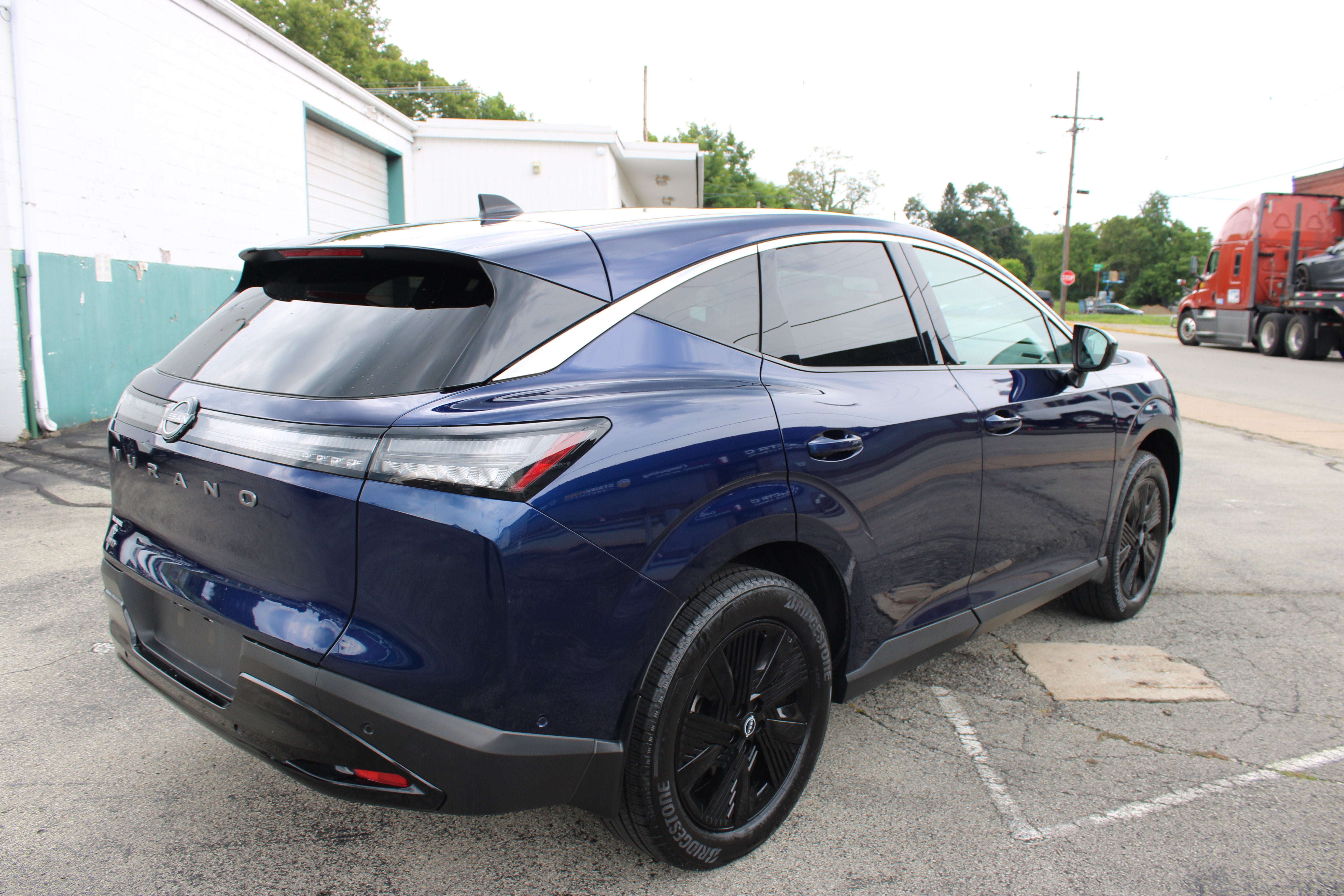 2025 Nissan Murano SV