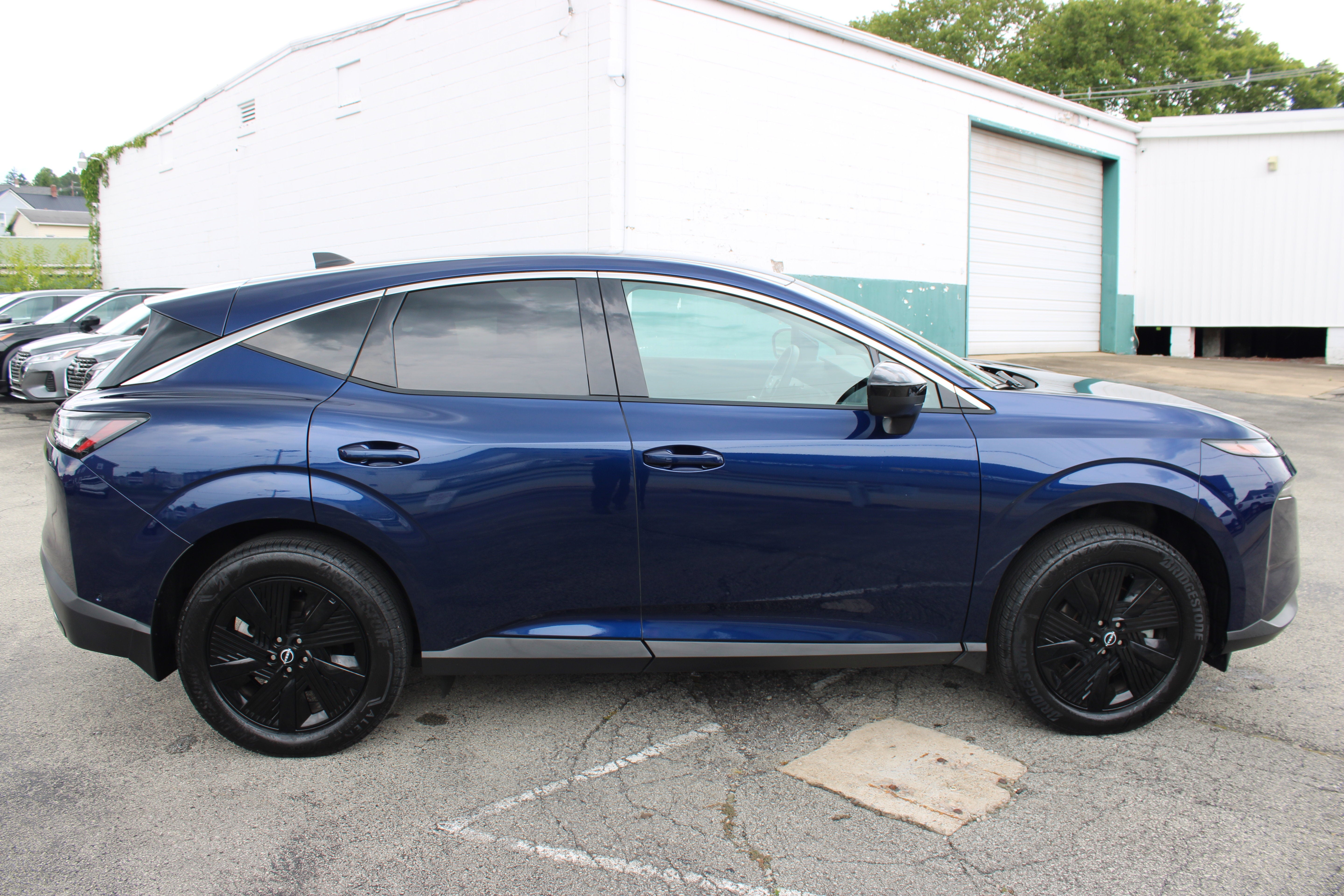 2025 Nissan Murano SV