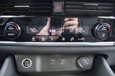 2022 Nissan Rogue SV