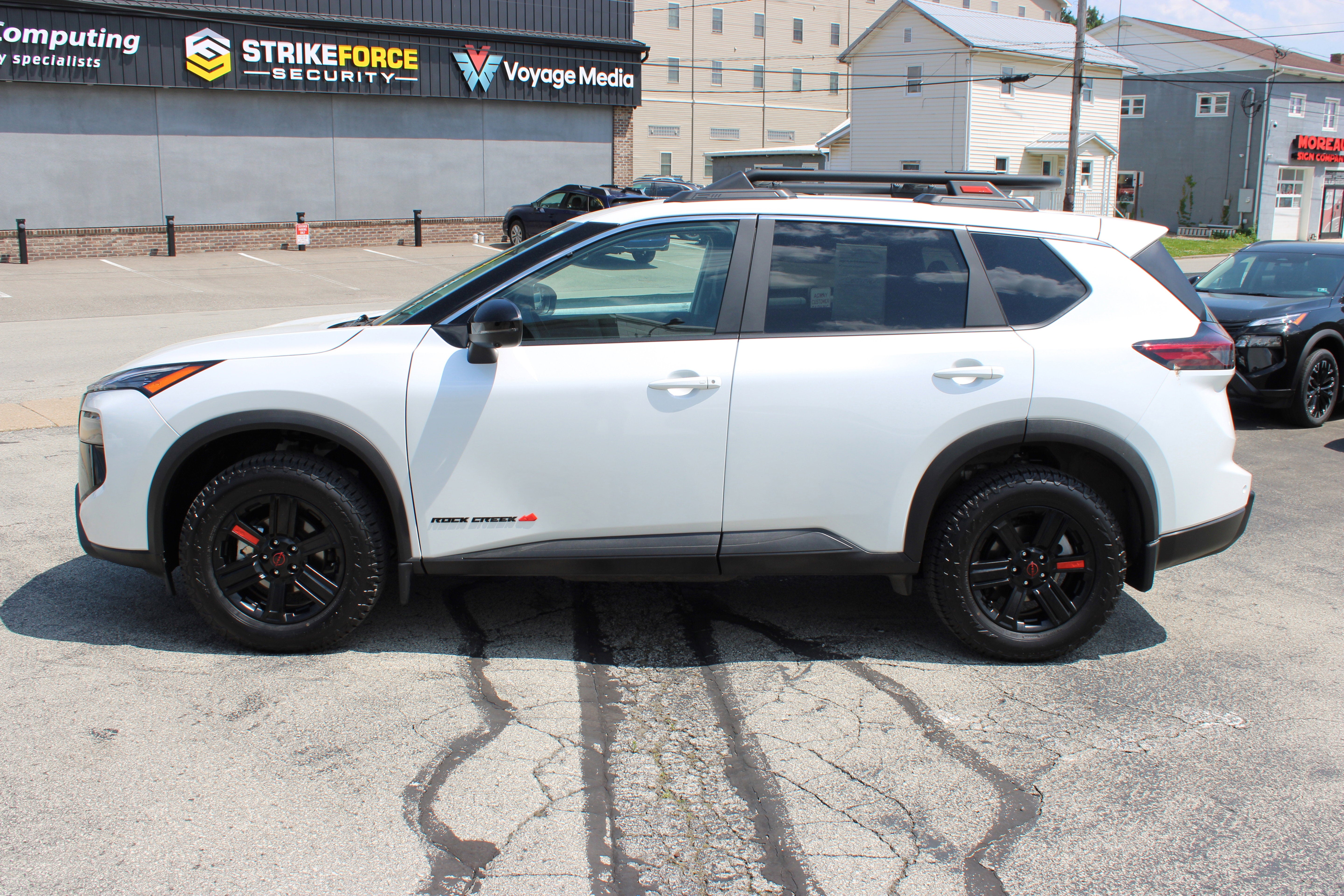 2025 Nissan Rogue Rock Creek