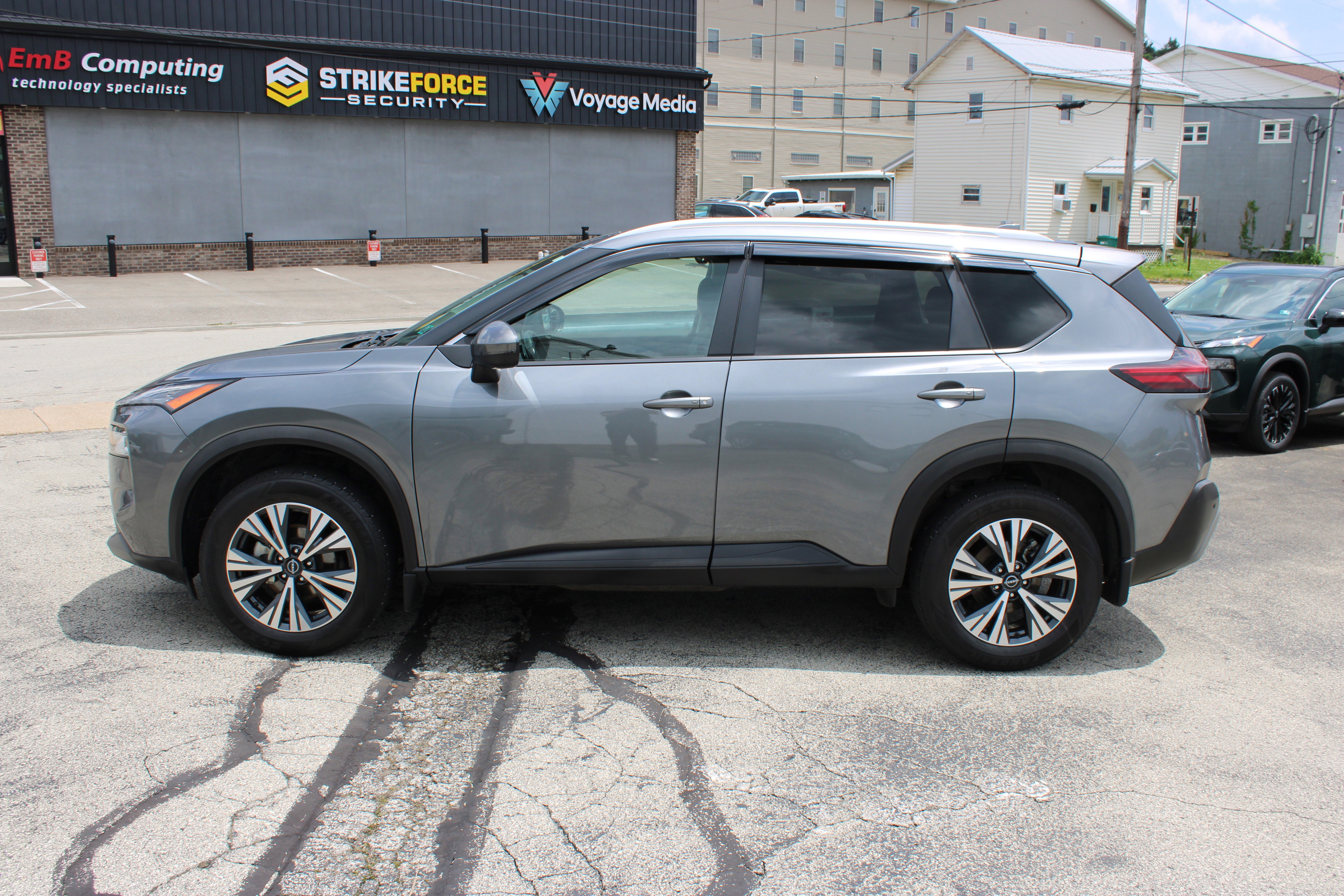 2022 Nissan Rogue SV