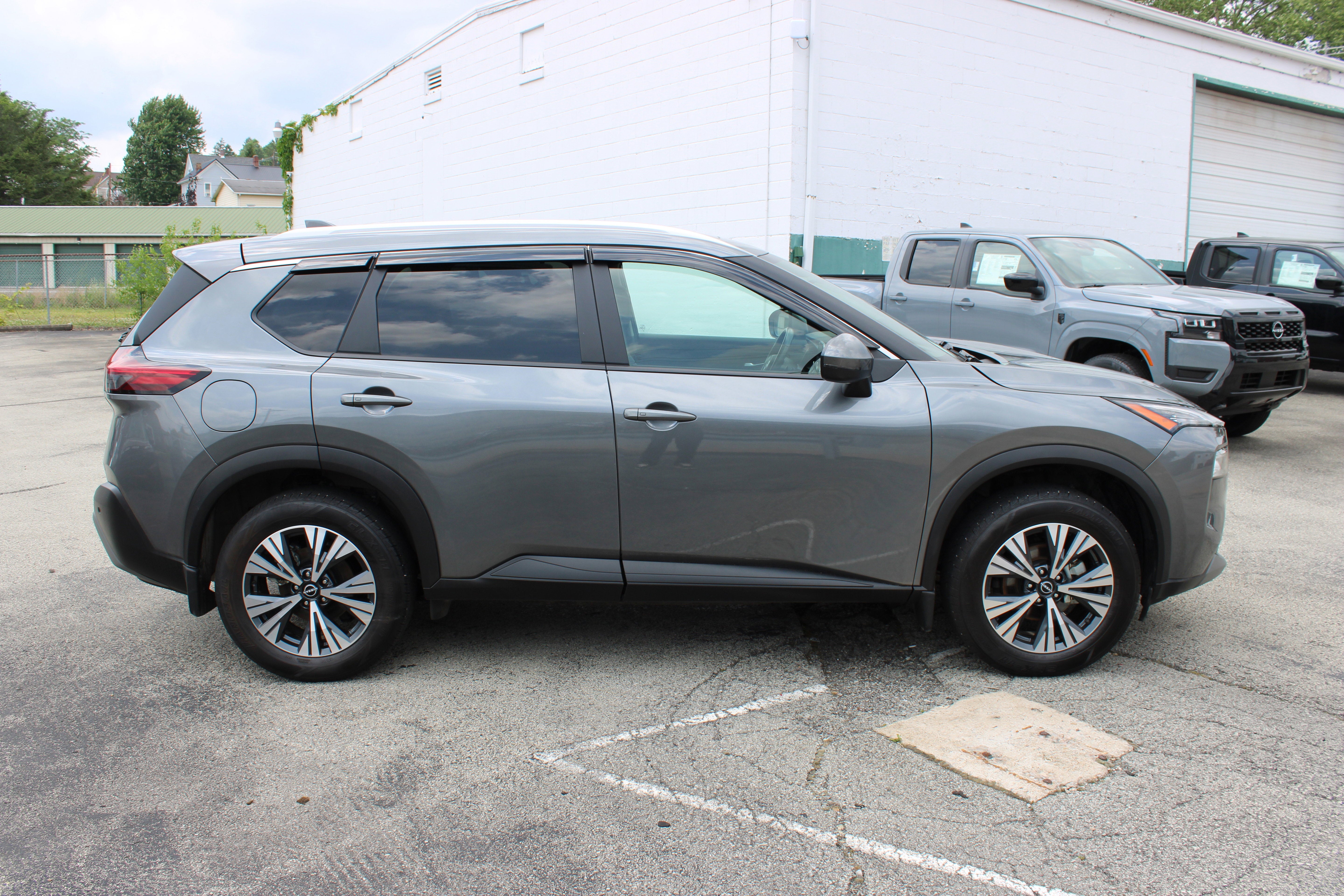 2022 Nissan Rogue SV