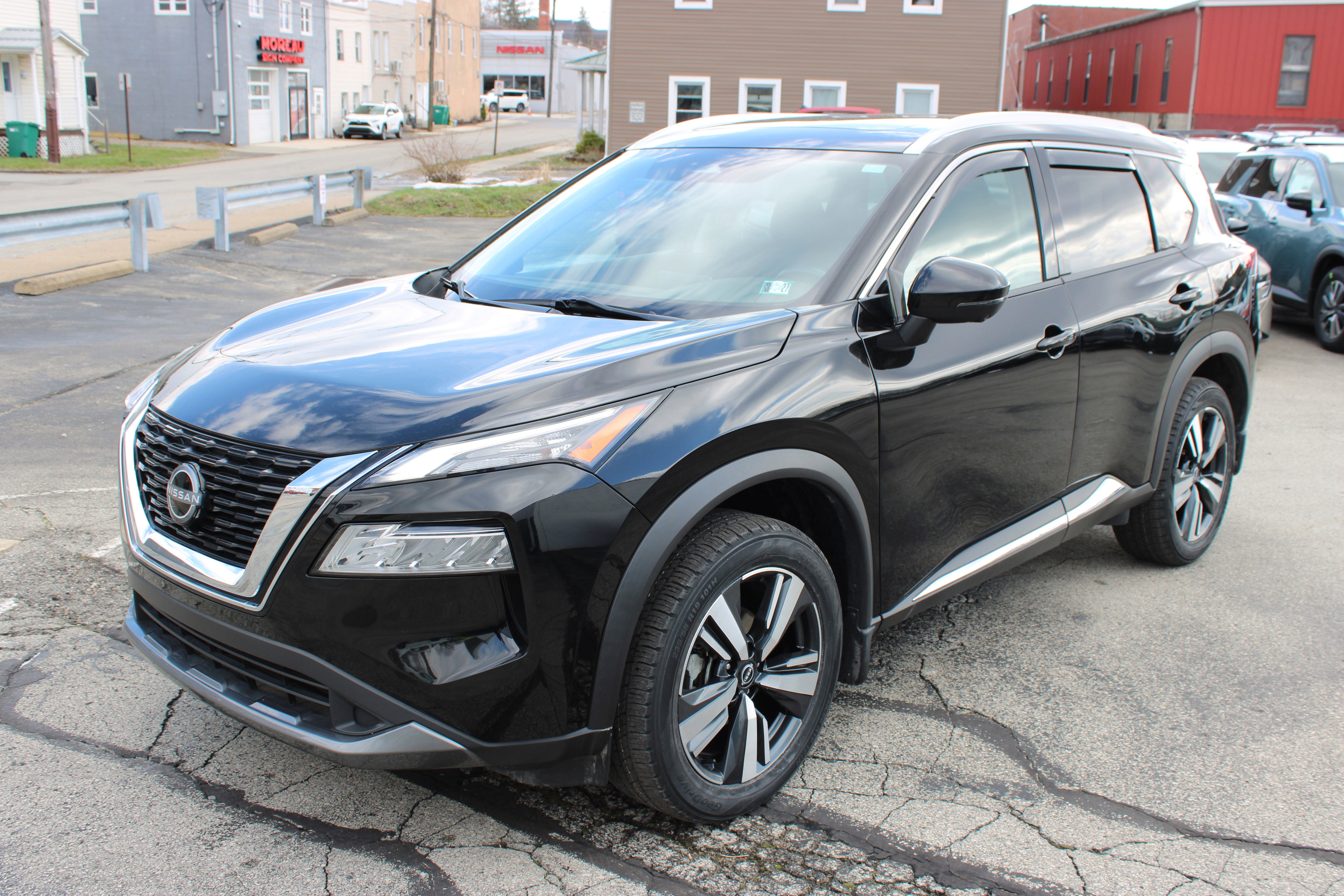2023 Nissan Rogue SL
