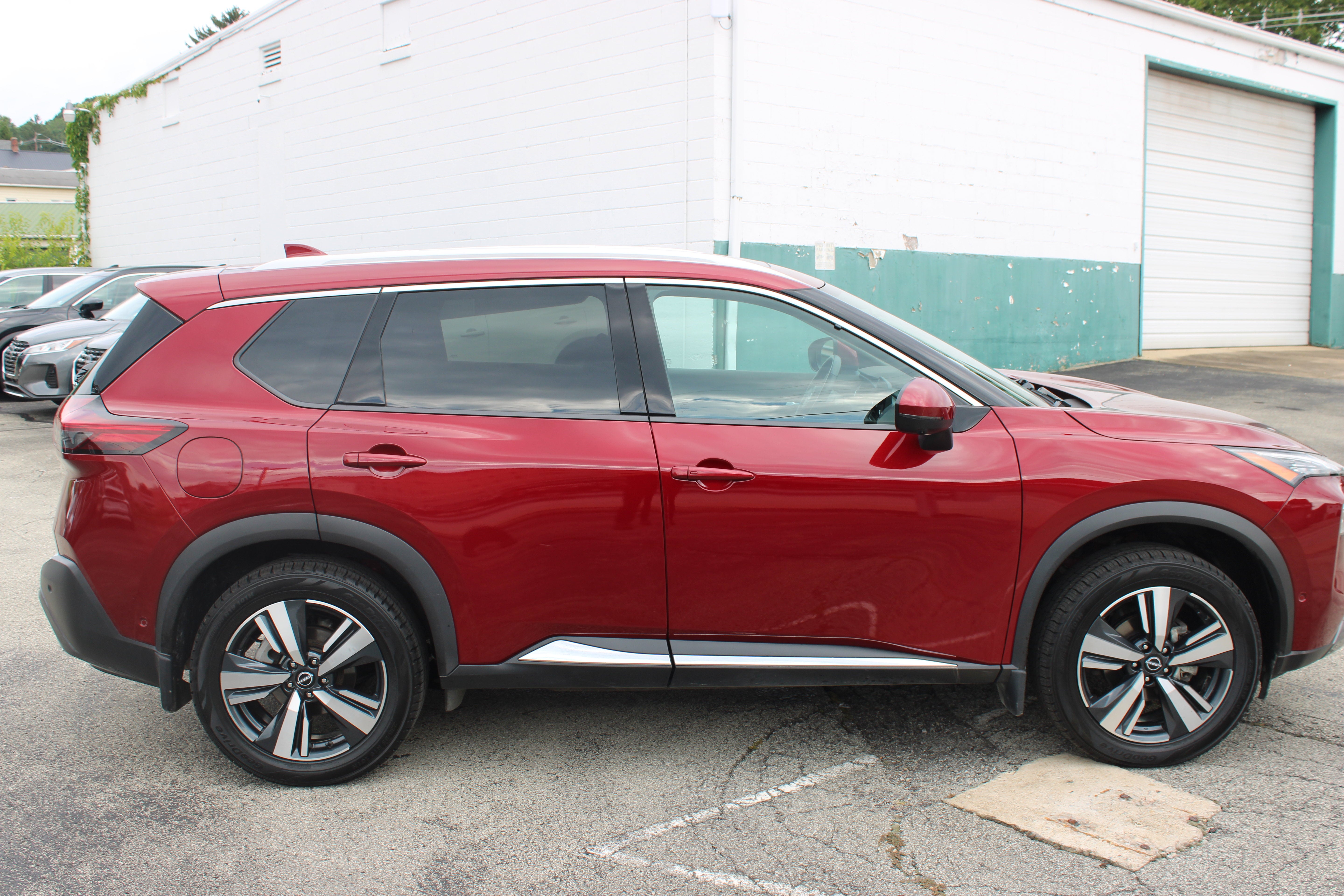 2023 Nissan Rogue SL