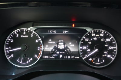 2022 Nissan Pathfinder SV