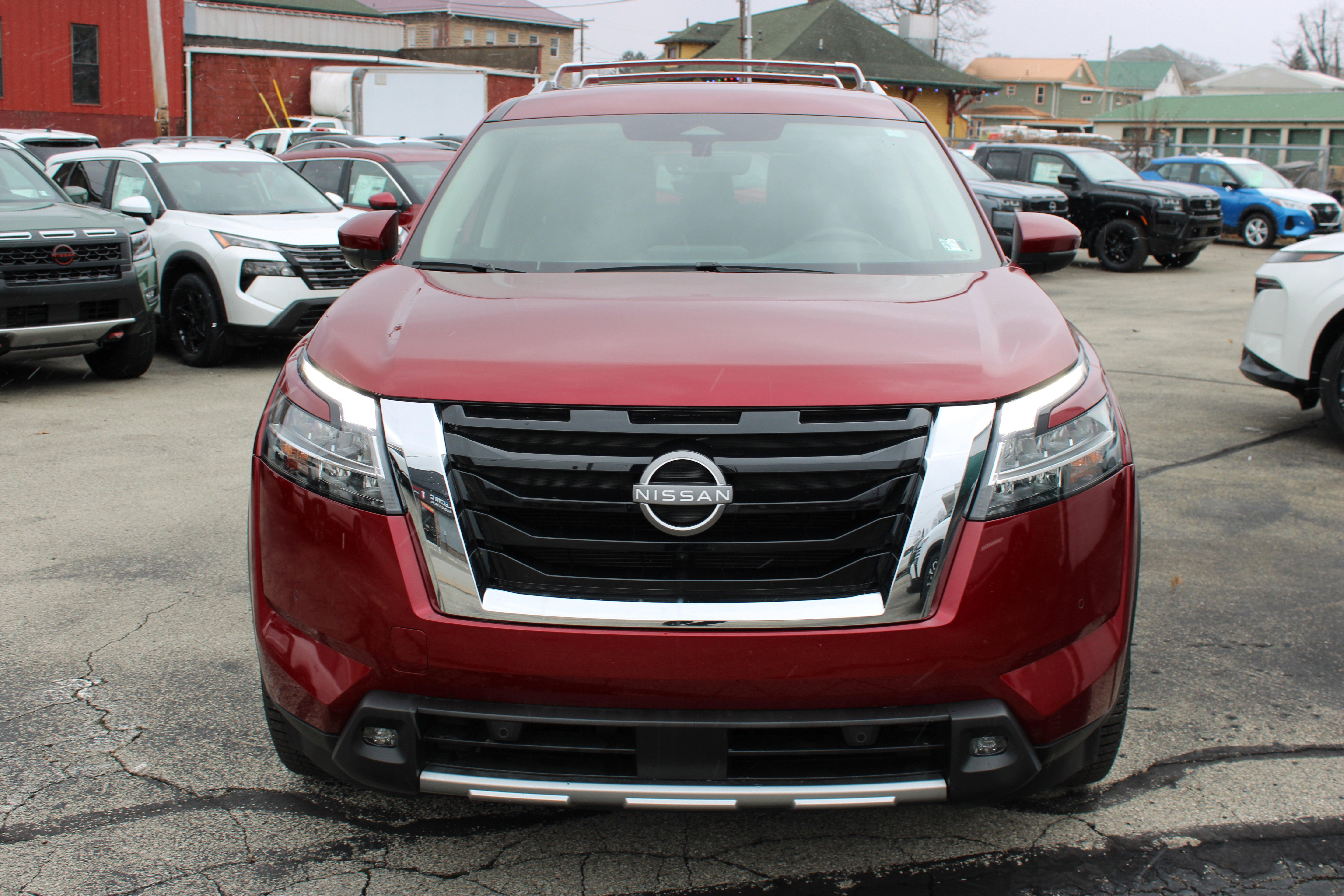 2023 Nissan Pathfinder SL