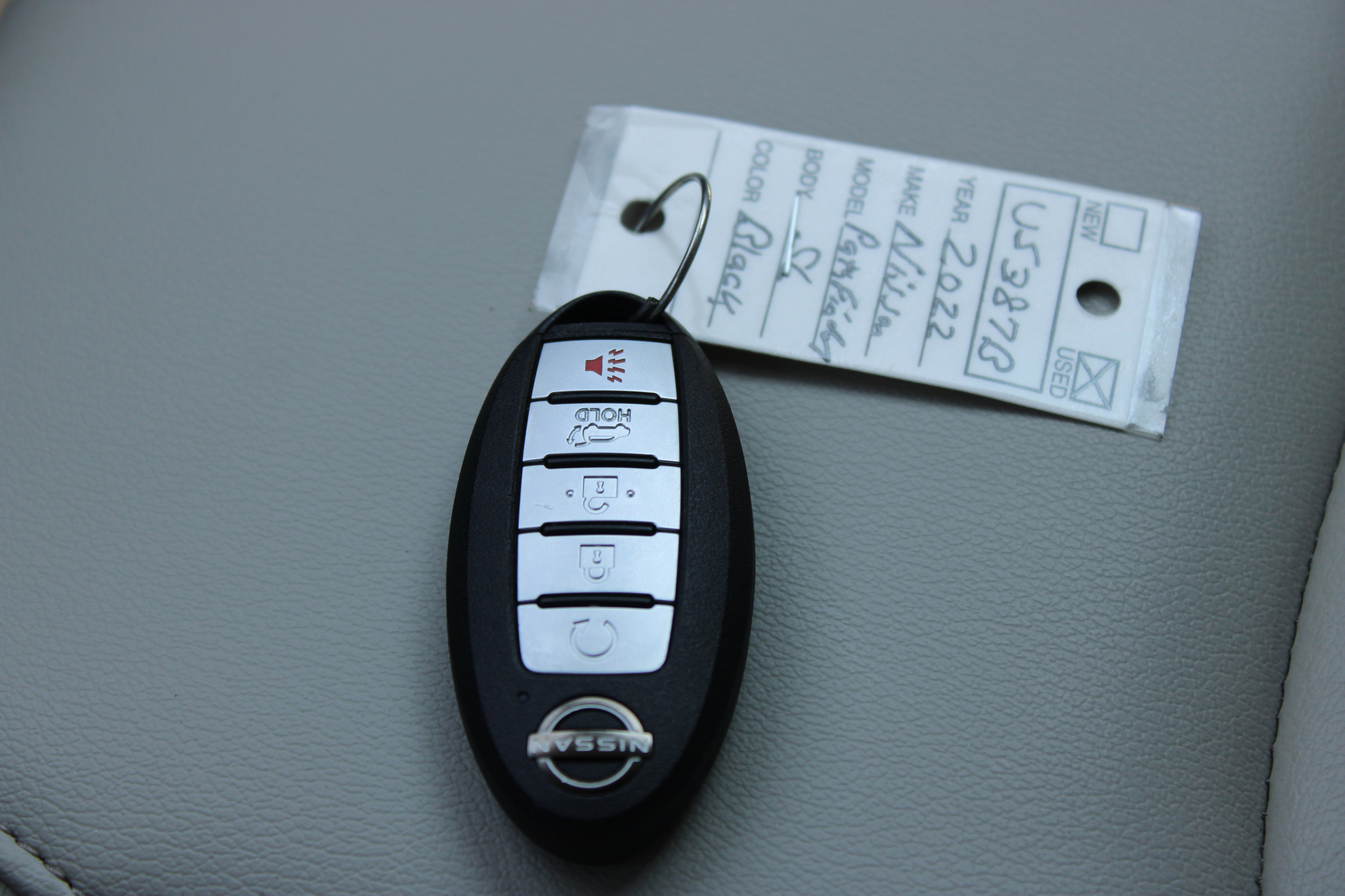 2022 Nissan Pathfinder SL