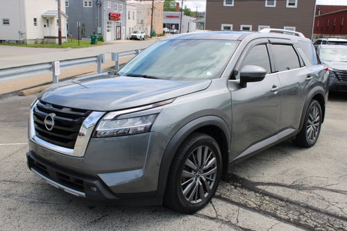 2022 Nissan Pathfinder SL