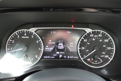 2022 Nissan Pathfinder SL