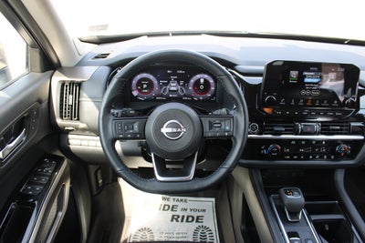 2024 Nissan Pathfinder Platinum