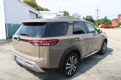 2024 Nissan Pathfinder Platinum