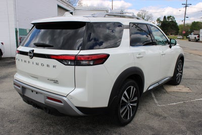 2023 Nissan Pathfinder Platinum