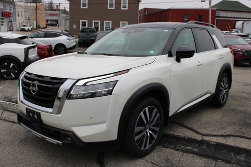 2022 Nissan Pathfinder Platinum