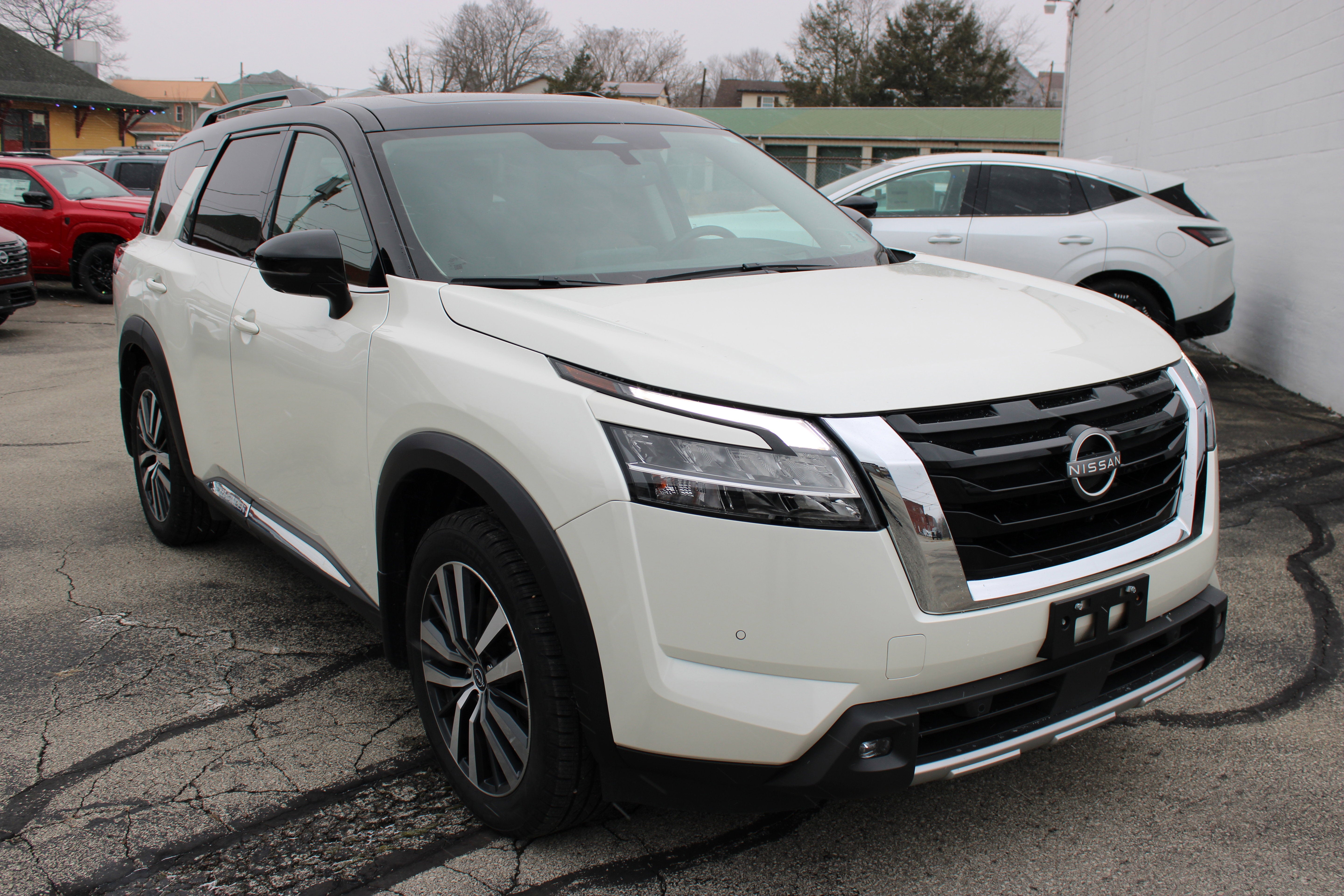 2022 Nissan Pathfinder Platinum