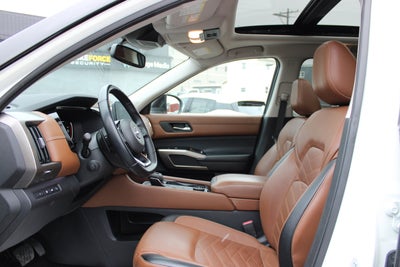 2022 Nissan Pathfinder Platinum