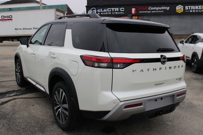 2022 Nissan Pathfinder Platinum